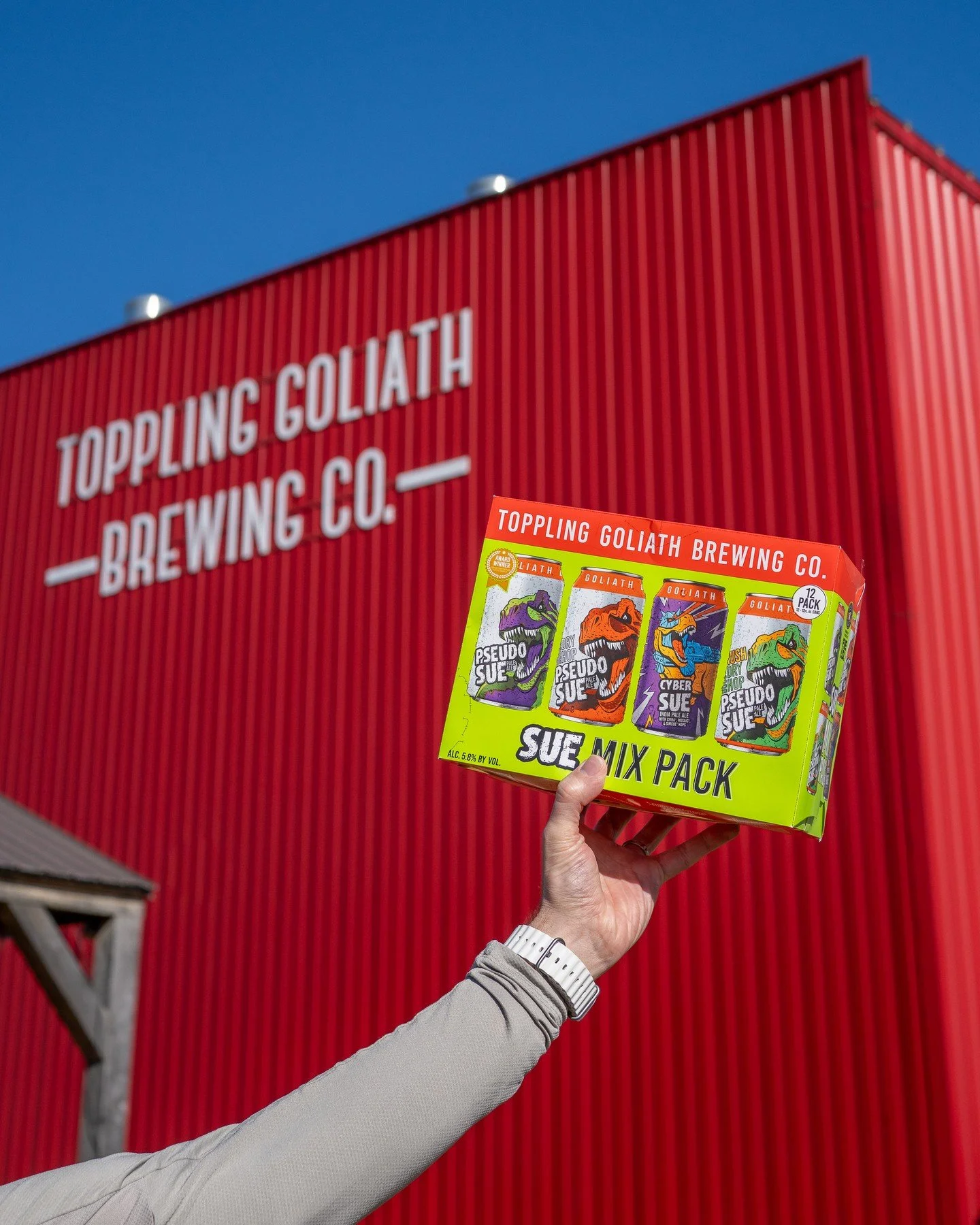 NEW SUE MIX PACK!

All the Sue you love, finally together. 🦖🍻

One handy box featuring Pseudo Sue, Cyber Sue, Double Dry Hop Sue, and Krush Sue. The greatest hits, collected and ready to crush.