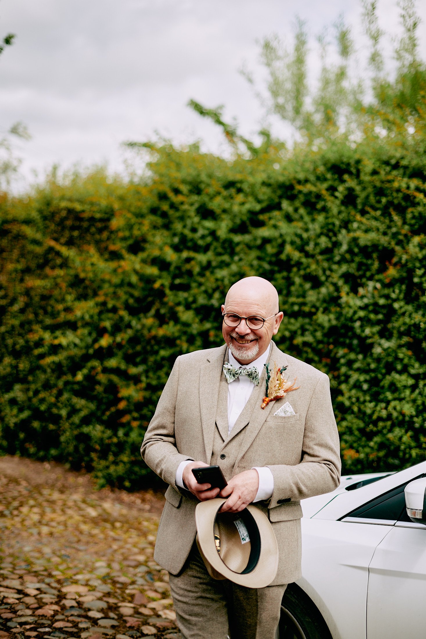 father of the bride reaction to seeing his daughter