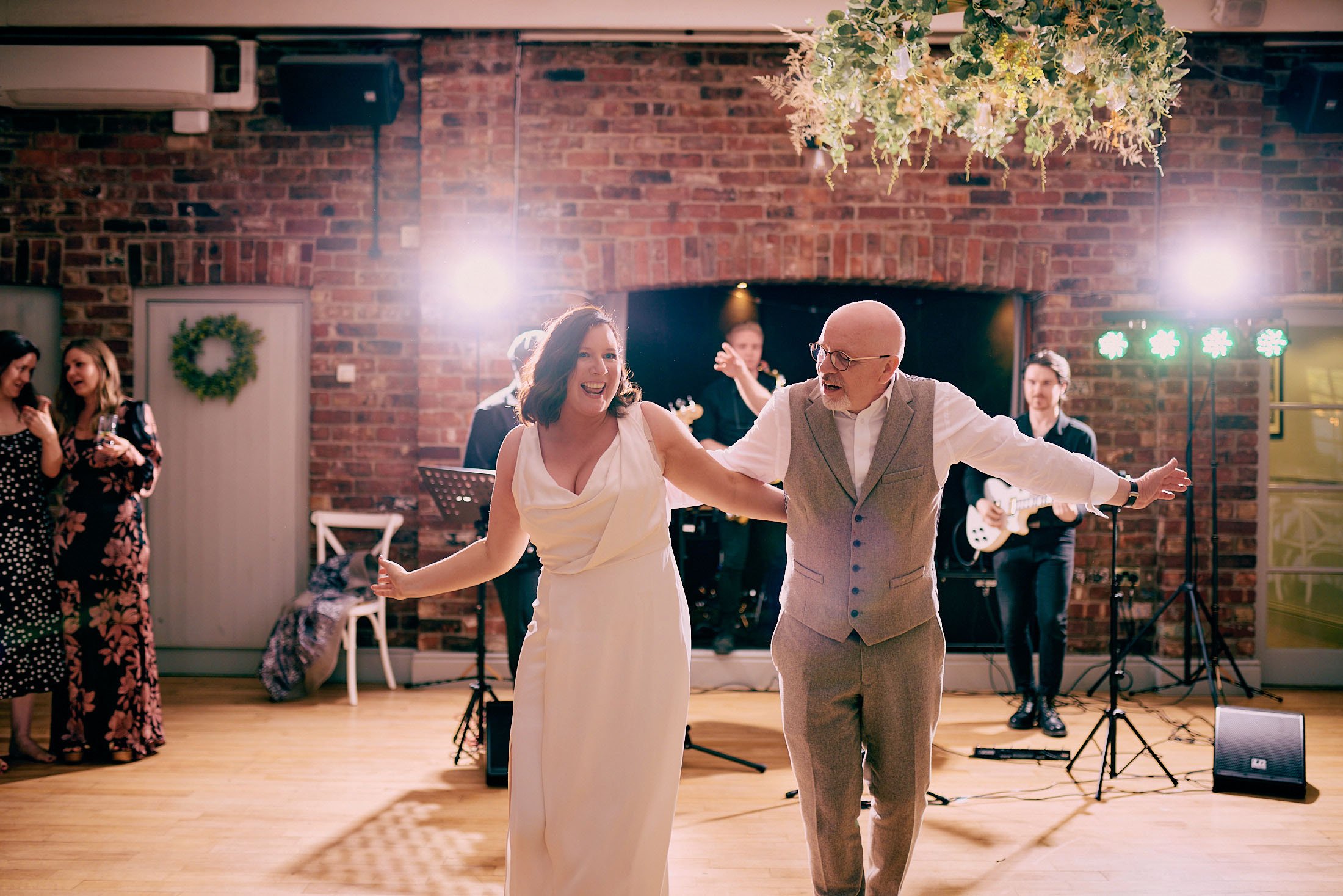 bride and father dancing at Larkspur Lodge