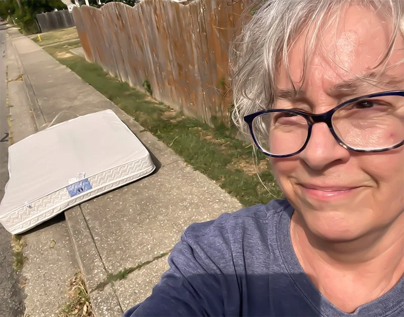 🛌 Real-Life Strength in Action!

When Lucie needed to replace her queen mattress from hersecond-story home, she didn't panic, she didn't wait...and she didn't even need help. 

She took the new mattress into her house and the old mattress all the wa