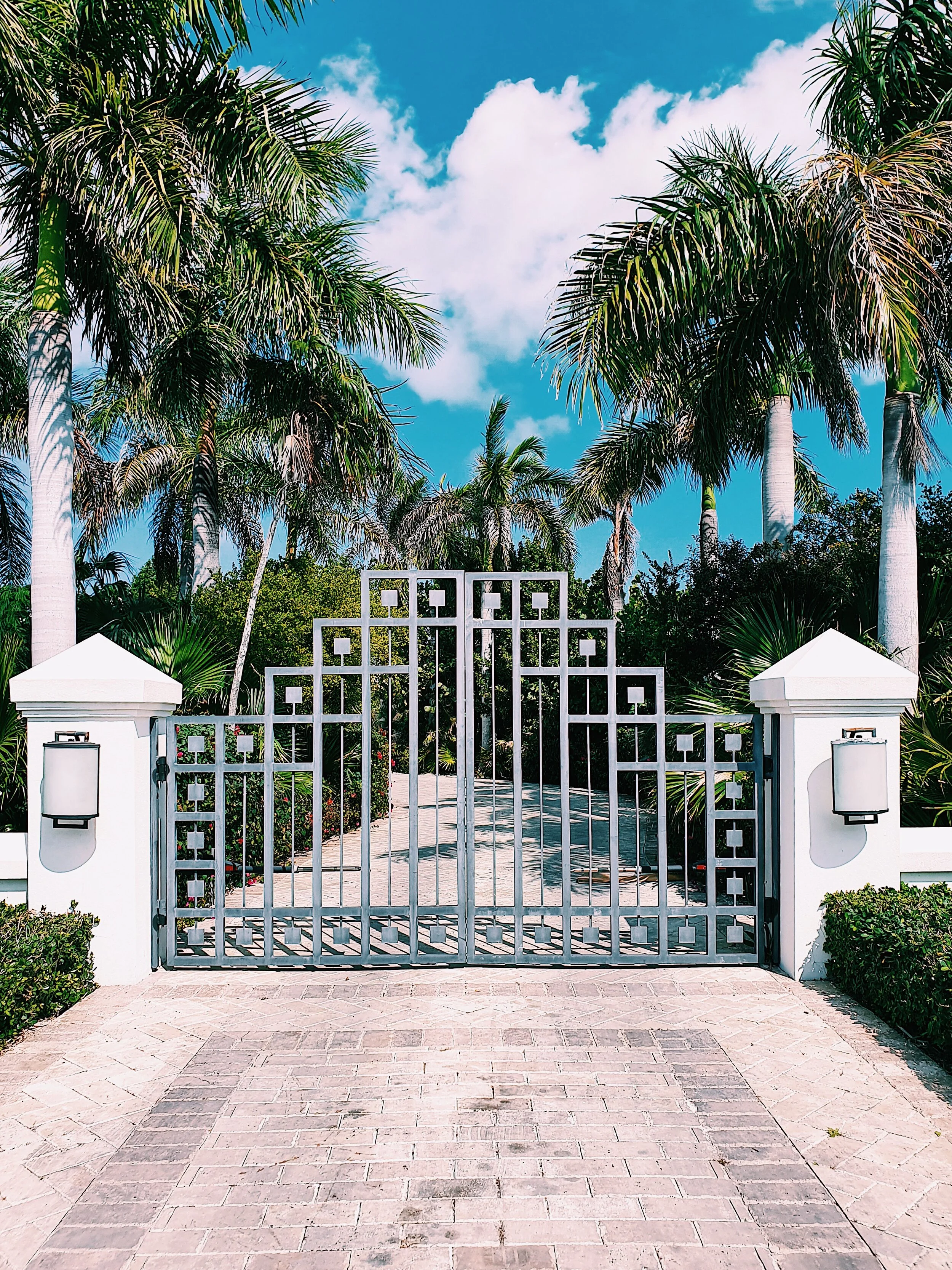 Tibors Machine Shop Gate 10.JPG