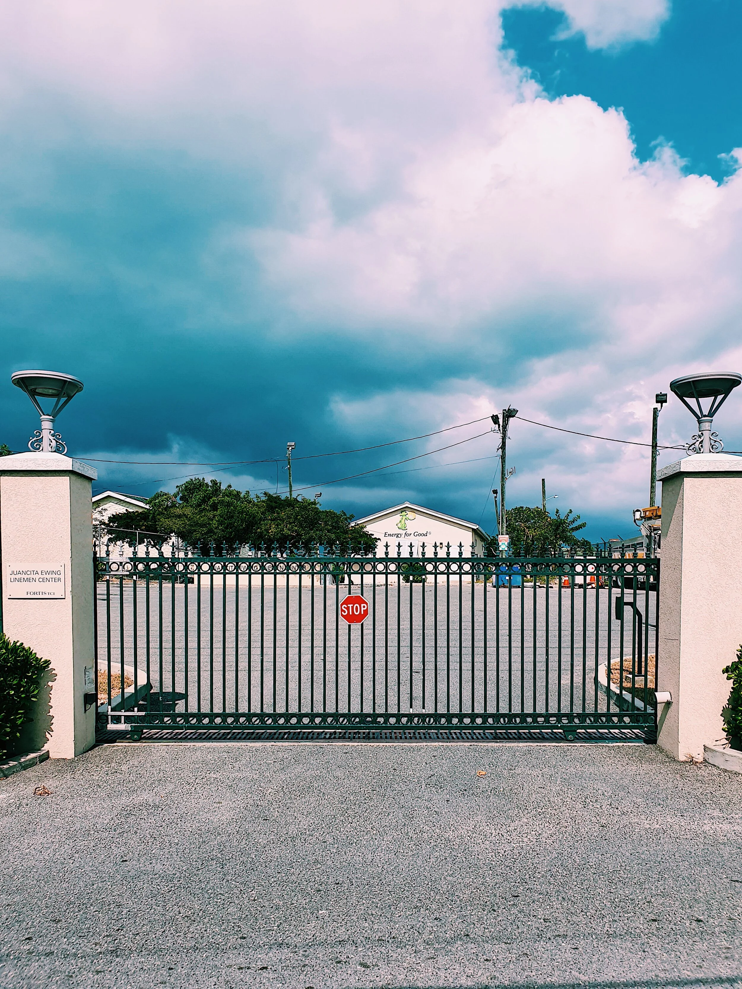 Tibors Machine Shop Gate 70.JPG