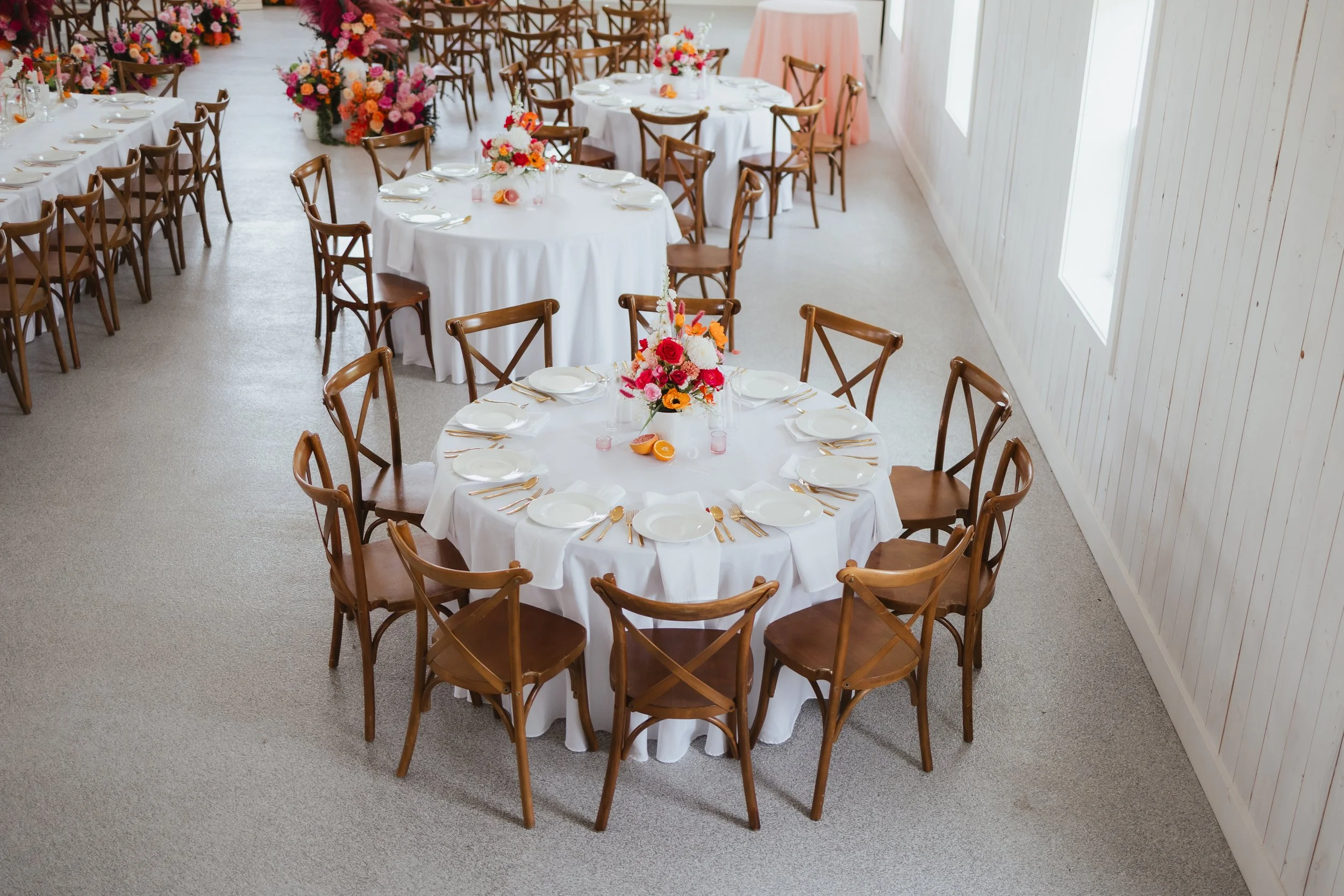 60 Inch Round Table
10 Guests Shown