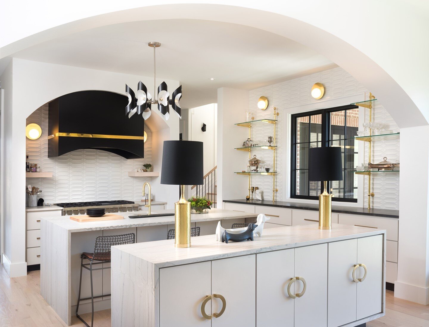 Open space in your space is SUCH a luxury. And that's what our client at @maestristudio knows so well! Their work was a perfect feature for the article, &quot;3 Savvy ideas to step up your kitchen design with open space luxury,&quot; written for @lov