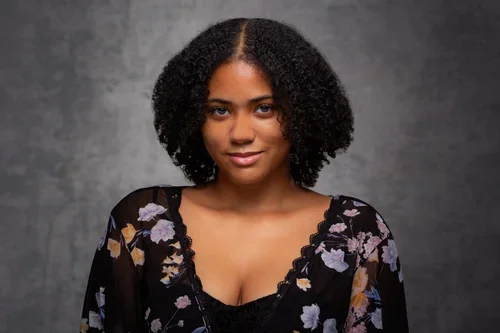 Female Executive Outfits for Headshots for Corporate Branding