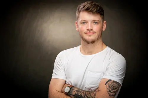 2 Light Setup for Headshots for Professional Studio Looks