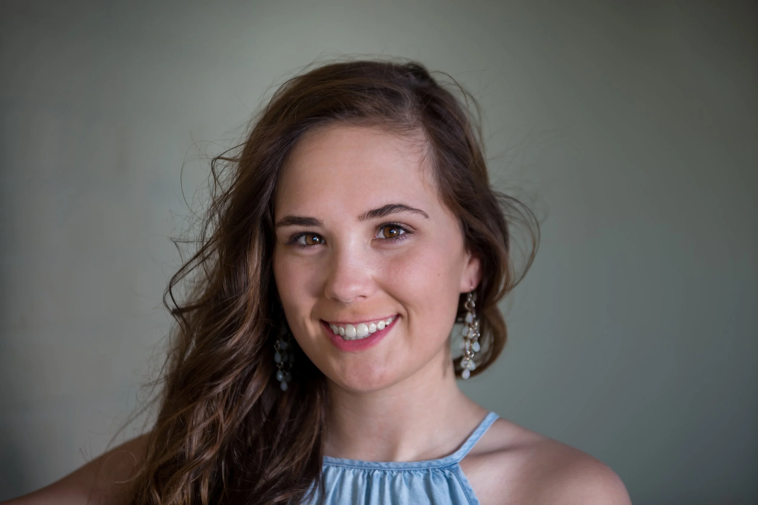 What Should You Bring to Your First Acting Headshot Session?