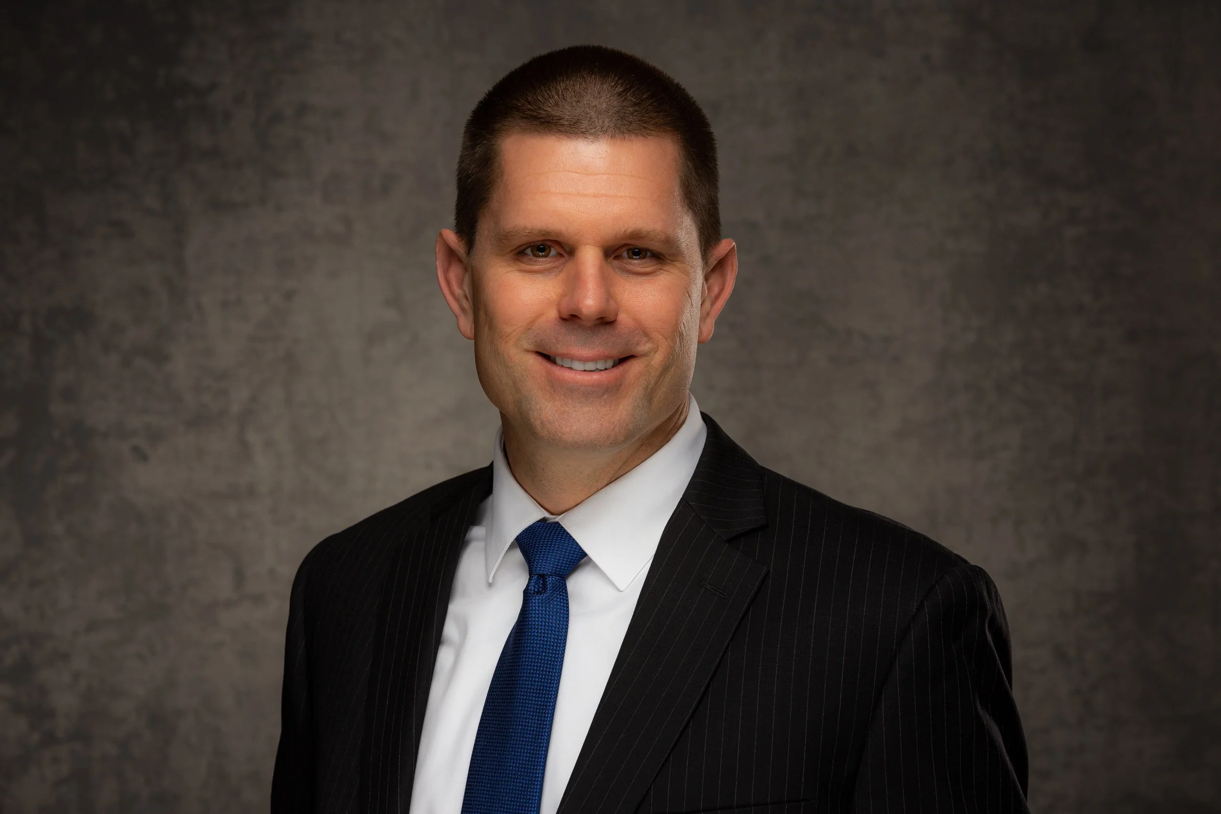 What to Expect at a Corporate Team Headshot Day: A Step-by-Step Guide for HR Teams