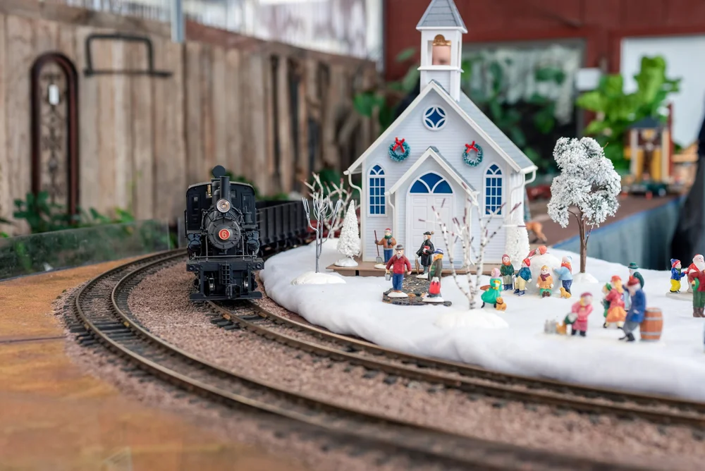 Tips for Designing a Custom Model Railroad — LOCOMOLAND
