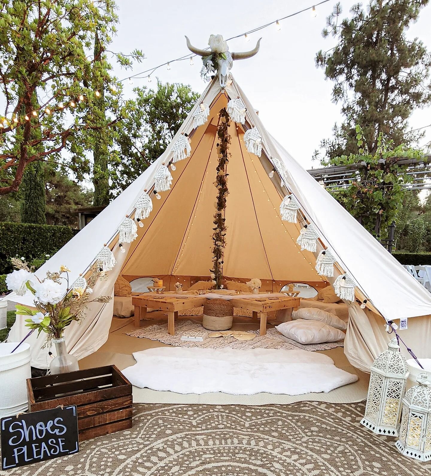 Another one of the Boho Lounge Tents we set up for the Corporate Event. ♡
.
.
Book yours today by heading to 
Sleepoverhaven.com! 
.
.
.
.
#sleepover #Sleepoverparty #teepeeParty #teepeetent #bohodecor #corporateevent #teepeesleepover #partyideas #bo
