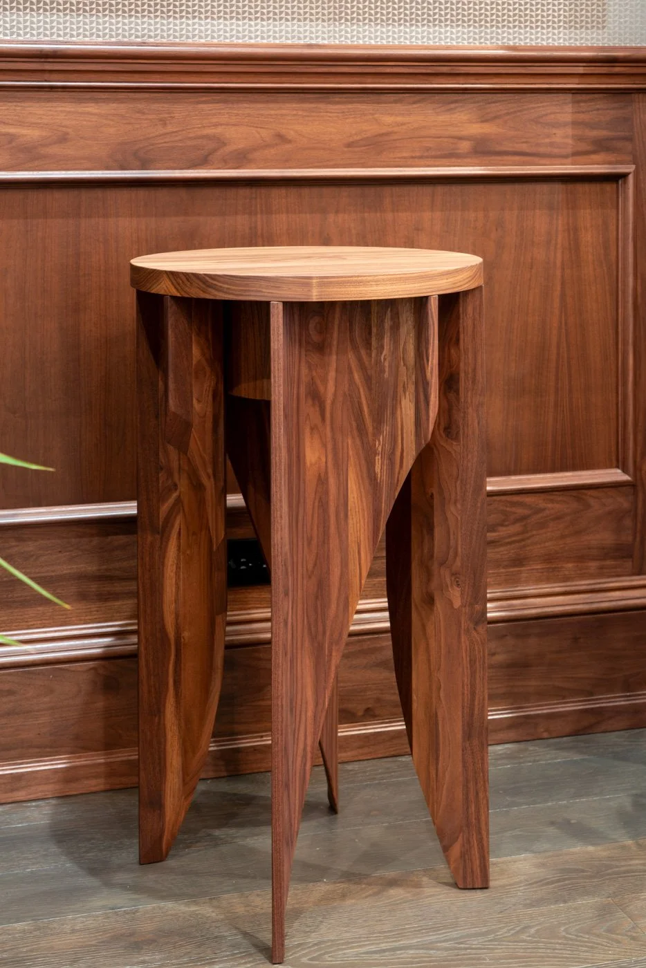 ICFF Pedestal and Lights_Giulio_D'Amore_Studio-3.jpg