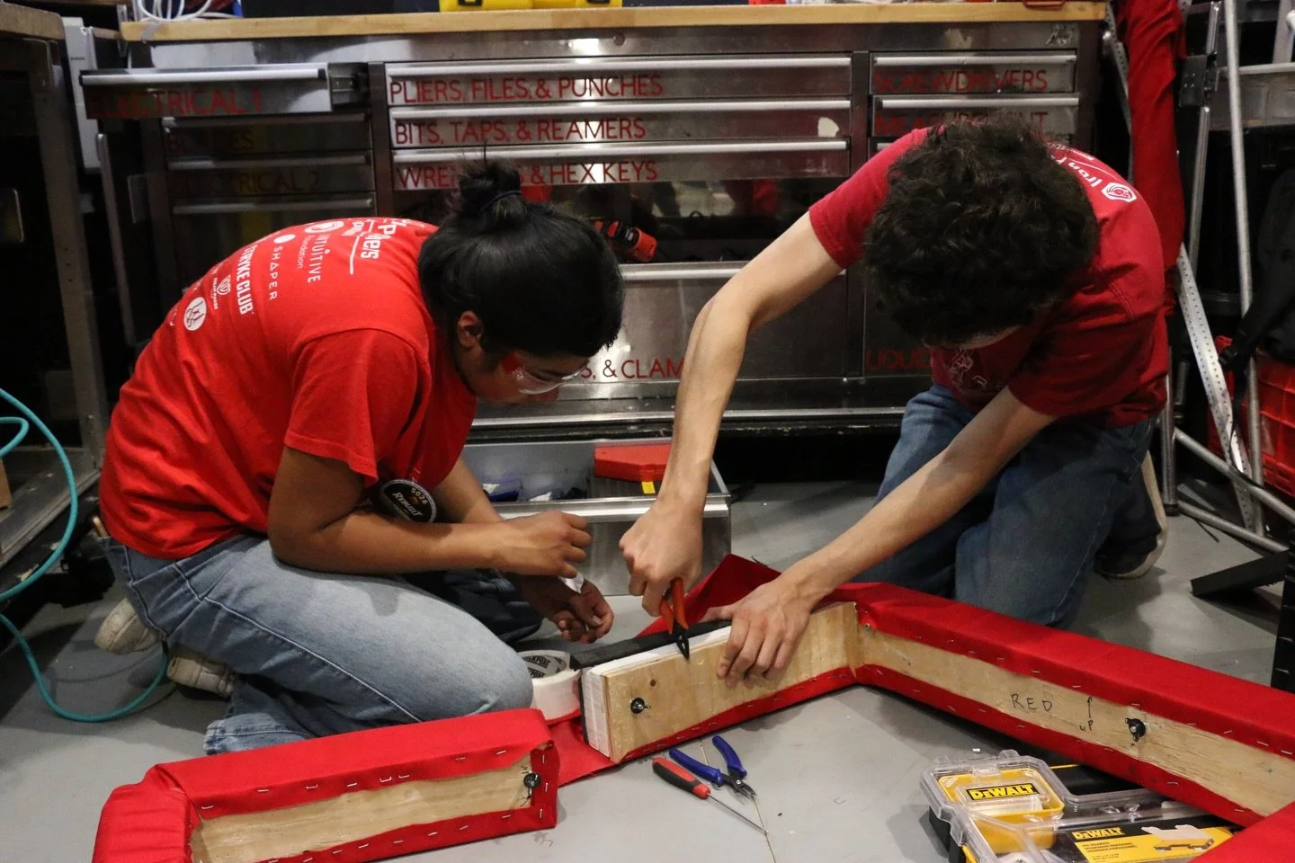 It&rsquo;s been an eventful day of qualification matches at Glendale District Event! Though initially we experienced minor robot complications, we quickly bounced back, earning four consecutive SUPERCHARGED ranking points and setting the event high s