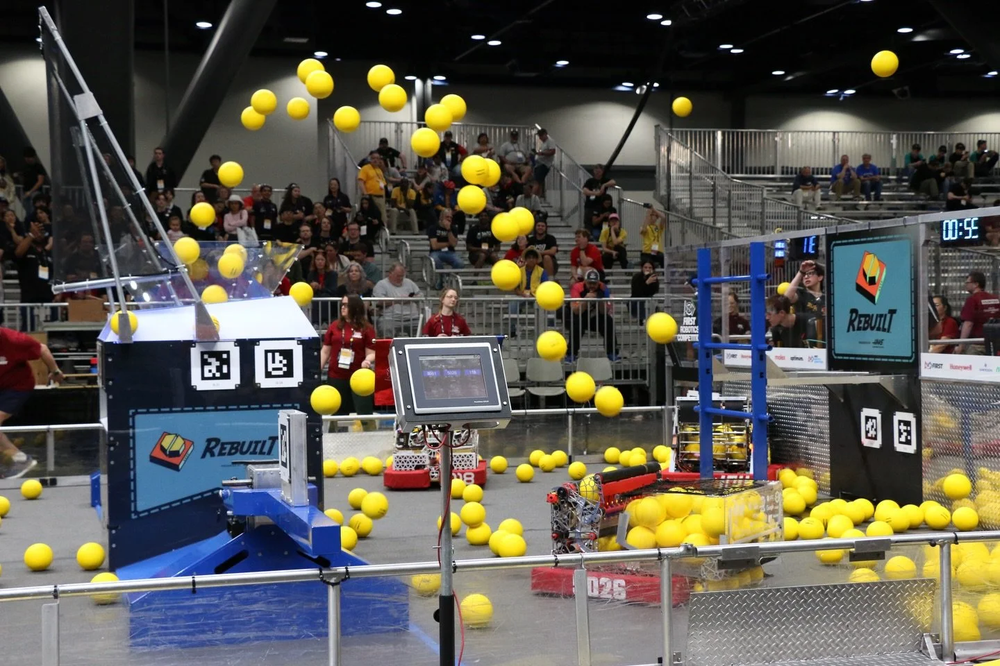 Yesterday, we loaded in at the FIRST World Championship, during which our robot Troubleshooter successfully passed inspection and performed in a practice match. Some team members set up pits, while others split up to explore the huge convention cente