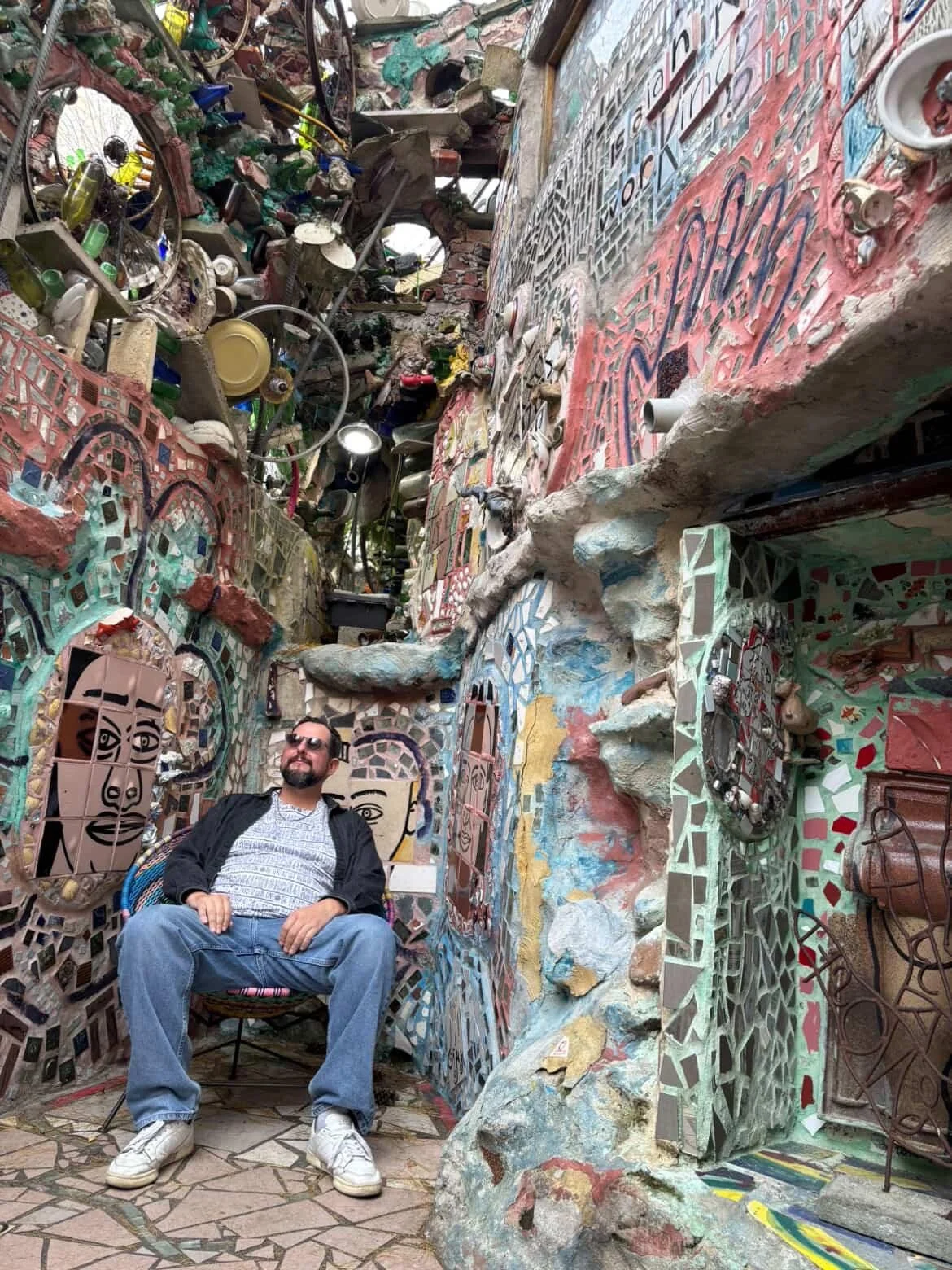 Shawn Ryan, a local hero, will be on closing duties tomorrow. Be ready! 🌏

Shawn Ryan is best known for his range and depth where music is concerned, an expert distiller of time and place. He is DJ and music lover living in Philadelphia with over tw