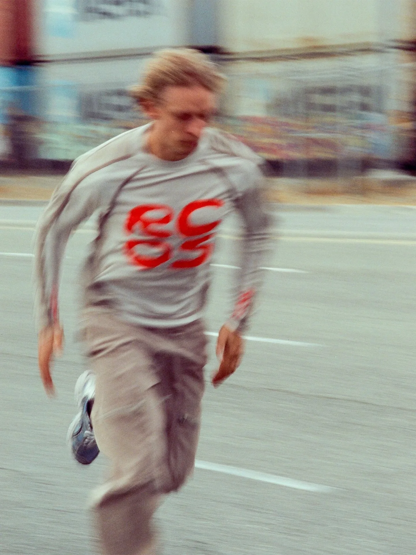 Clothes to get dirty. Introducing @rcoutdoorsupply , established in California with a straightforward goal: to create clothing that transitions seamlessly from the trail to the city. Based in Los Angeles, a city surrounded by inspiring landscapes, ac