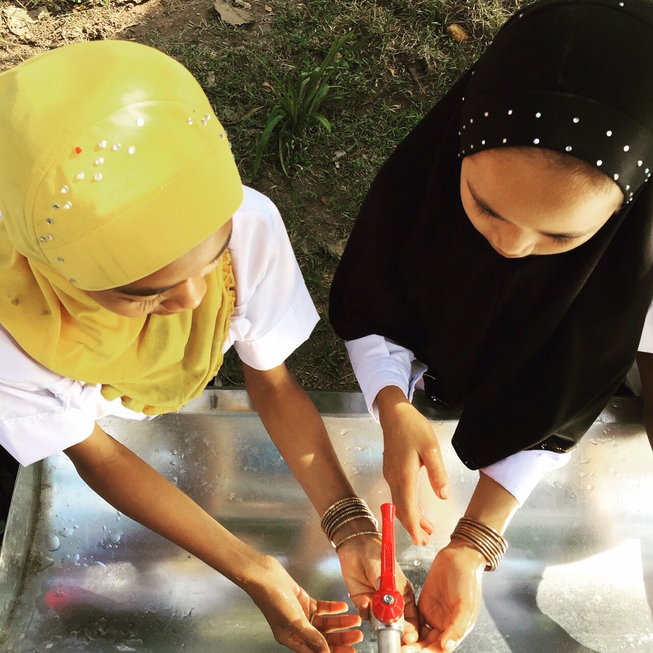 WAH Cambodia muslim school kids clean water.JPG