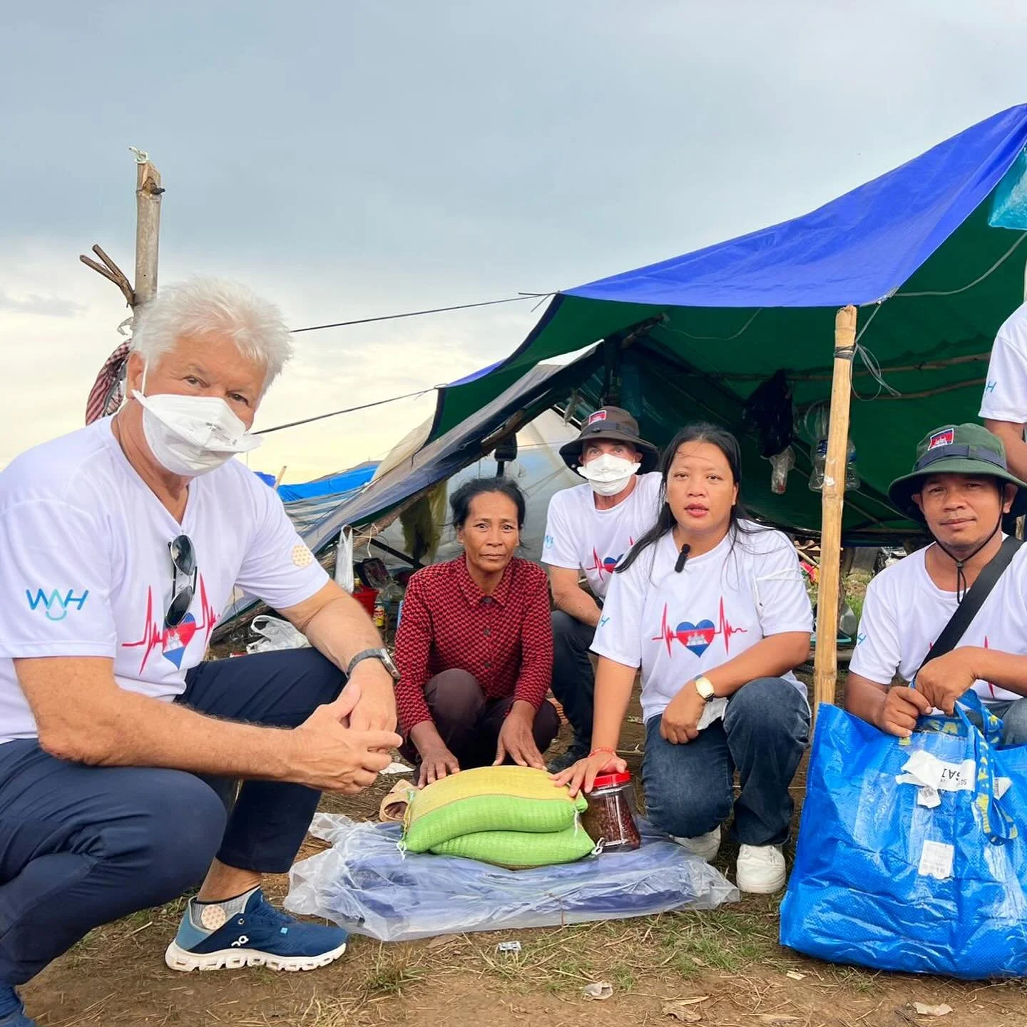 Hope amid hardship: supporting families uprooted by cross-border conflict.

Side by side with caring partners, WAH Foundation is lending its humble support to thousands of vulnerable families displaced along the Thai-Cambodian border.

Together with 