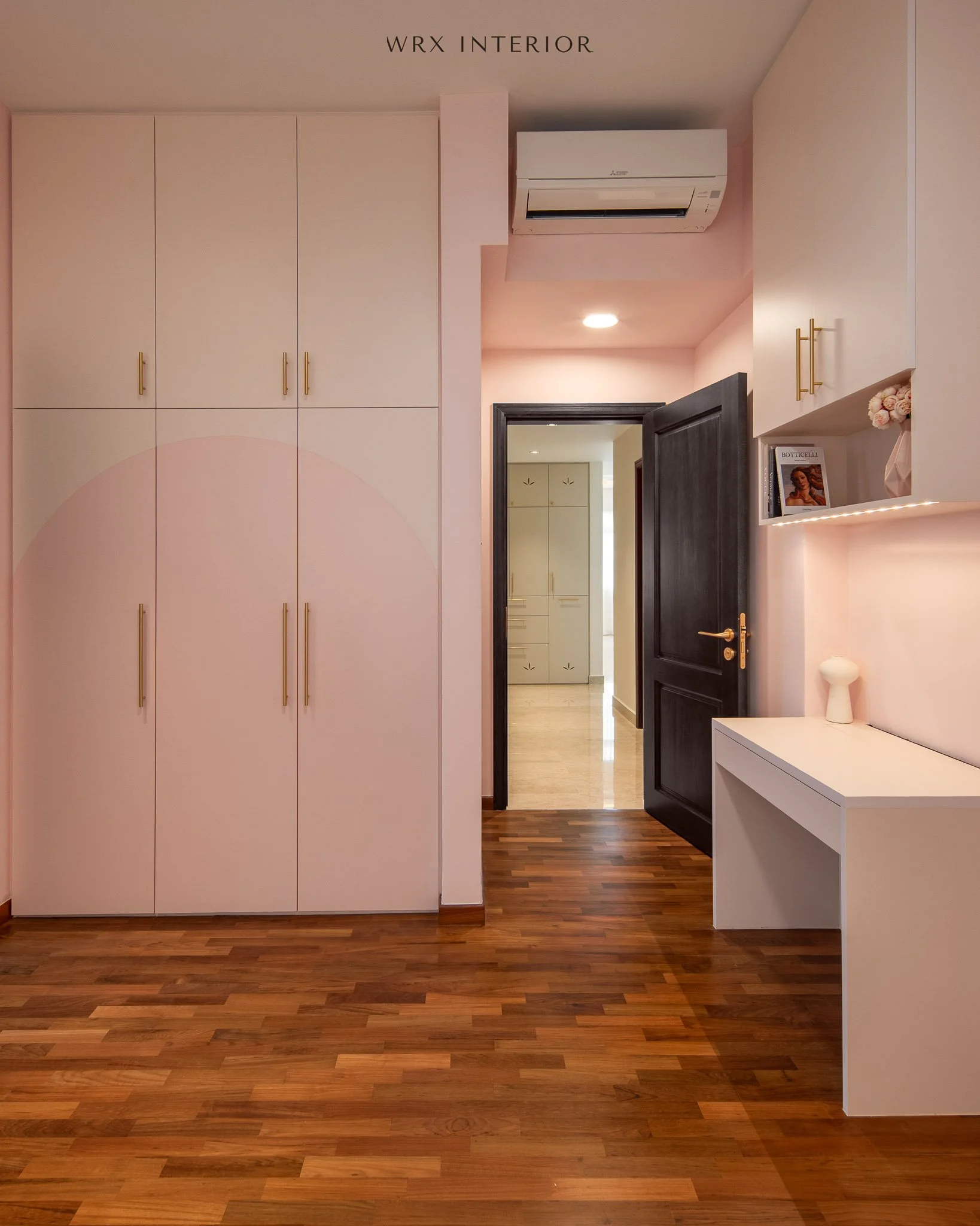 39 _ WRX Interior _ Waterside Blk 1 _ Logo.jpg