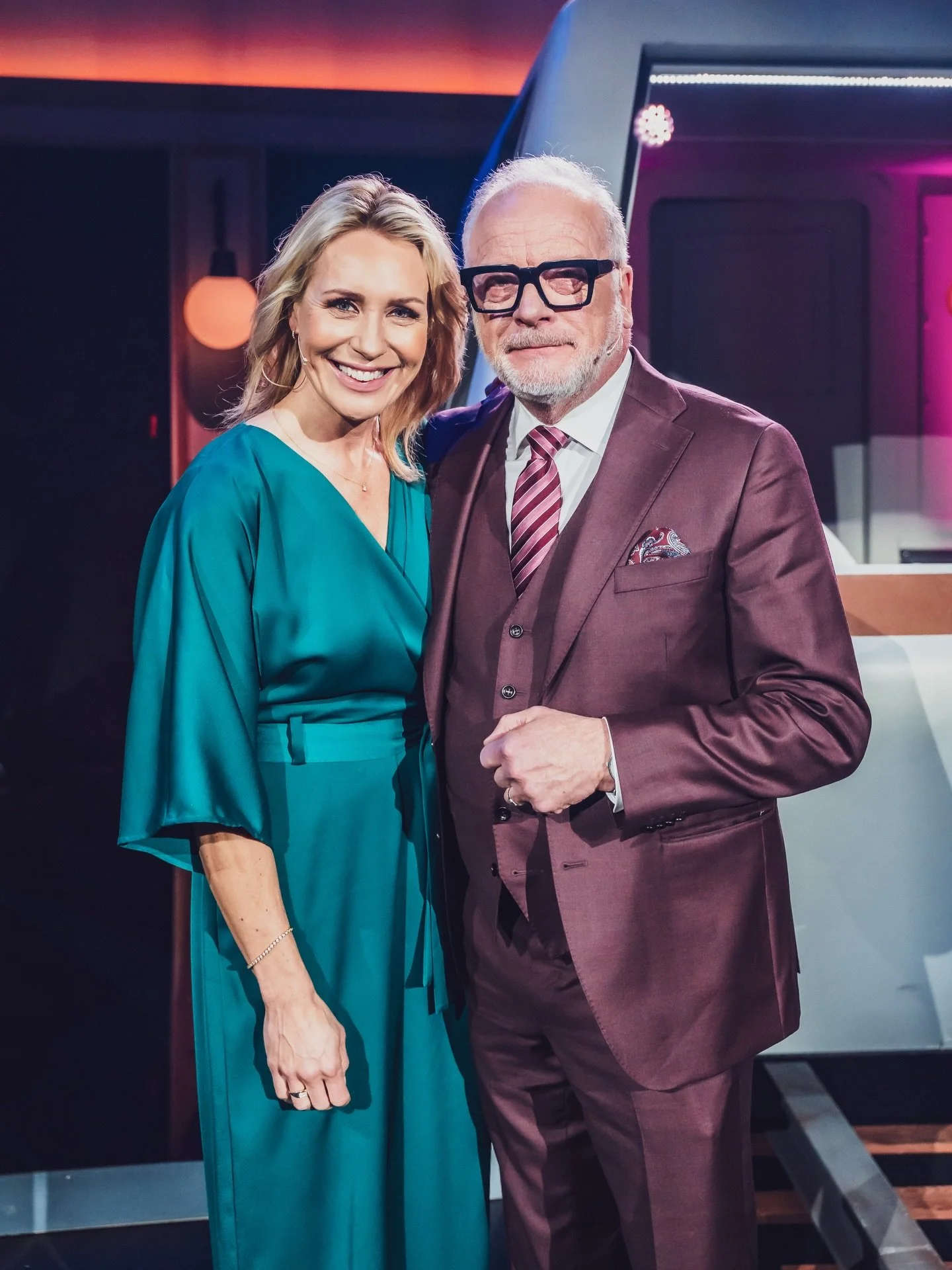 Huh mik&auml; viikonloppu aivan j&auml;rjett&ouml;m&auml;n hienon tiimin kanssa 🫶 Eka on aina eka! Niin kiitollinen t&auml;st&auml; uudesta haasteesta ja mahdollisuudesta 🙏

Kiitos kaikista viesteist&auml; ja tsempeist&auml; &hearts;️ Love you all!