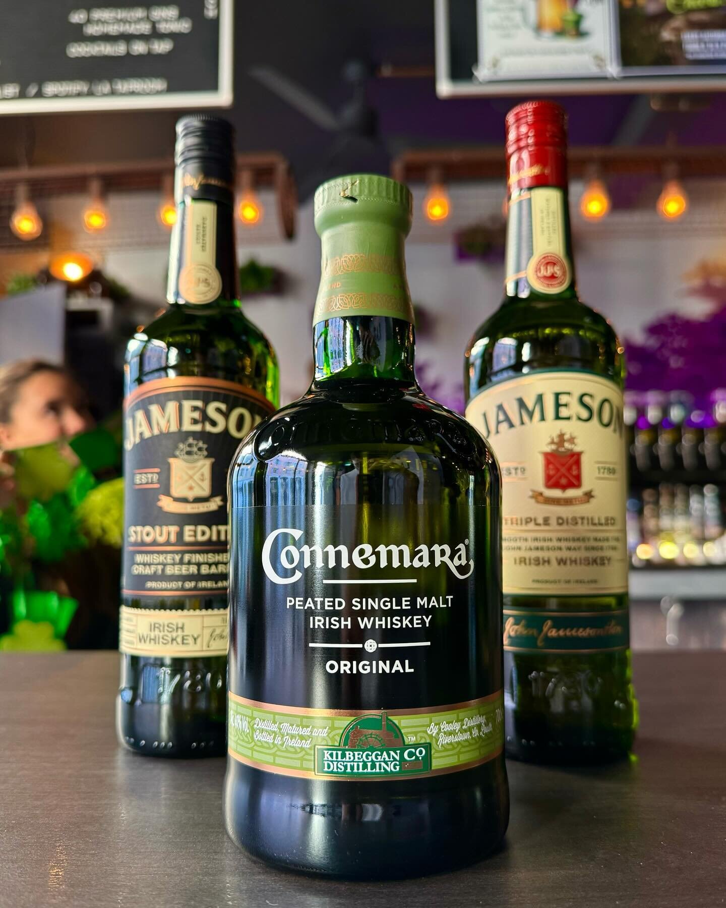 Irish vibes 🍀🥃

When it comes to Irish celebrations, it&rsquo;s all about Irish products! And for the occasion, your favorite team has selected 3 Irish whiskies to taste 😋🇮🇪

[Slide 1] Connemara: The lone Irish whiskey with a peaty single malt t