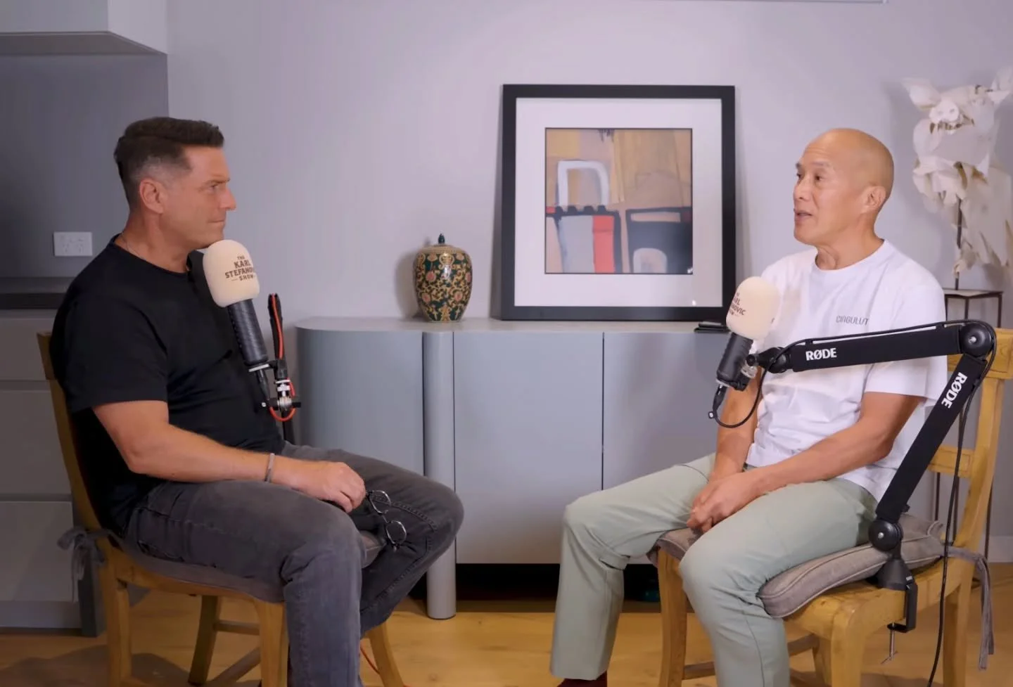 Dr Charlie Teo on the Gut-Brain Connection | Podcast with Karl Stefanovic 

Who's listened to this episode? 🙌 Love Dr Charlie Teo -what an amazing man!

One of my favourite parts of course is when he dives into how your gut microbiome affects your b