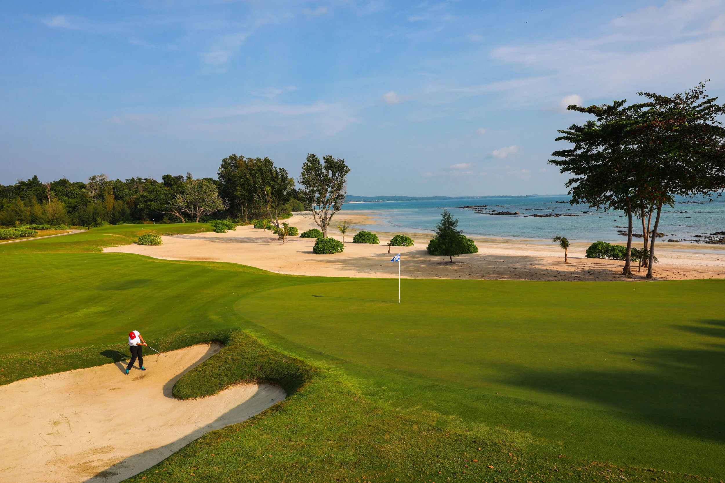 DesaruCoast_OceanCourse_3rdHoleCoastCourse03.jpg