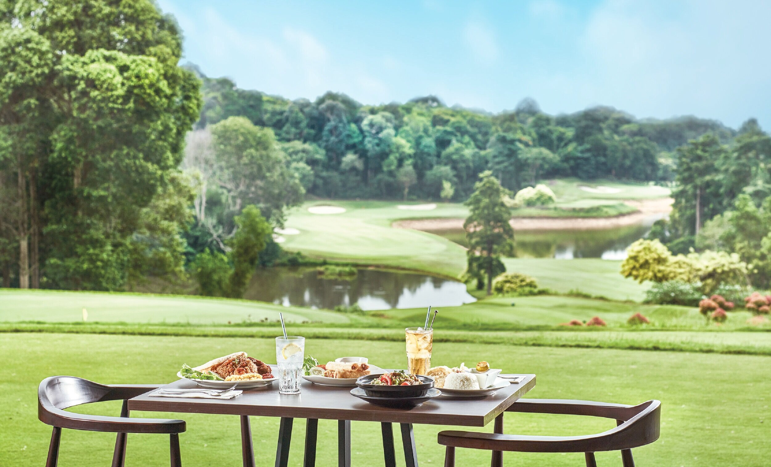 Tee+Off+Restaurant+Food+_+View-01.jpg
