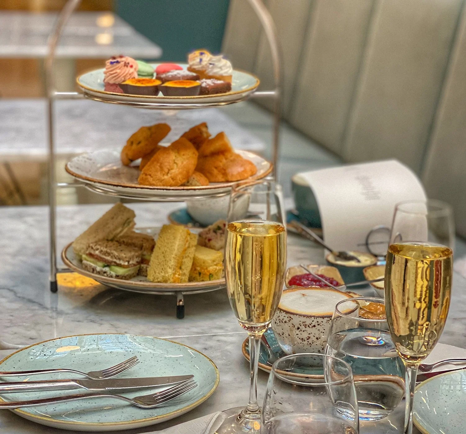 Afternoon Tea på The Room Café Paleet - hver lørdag