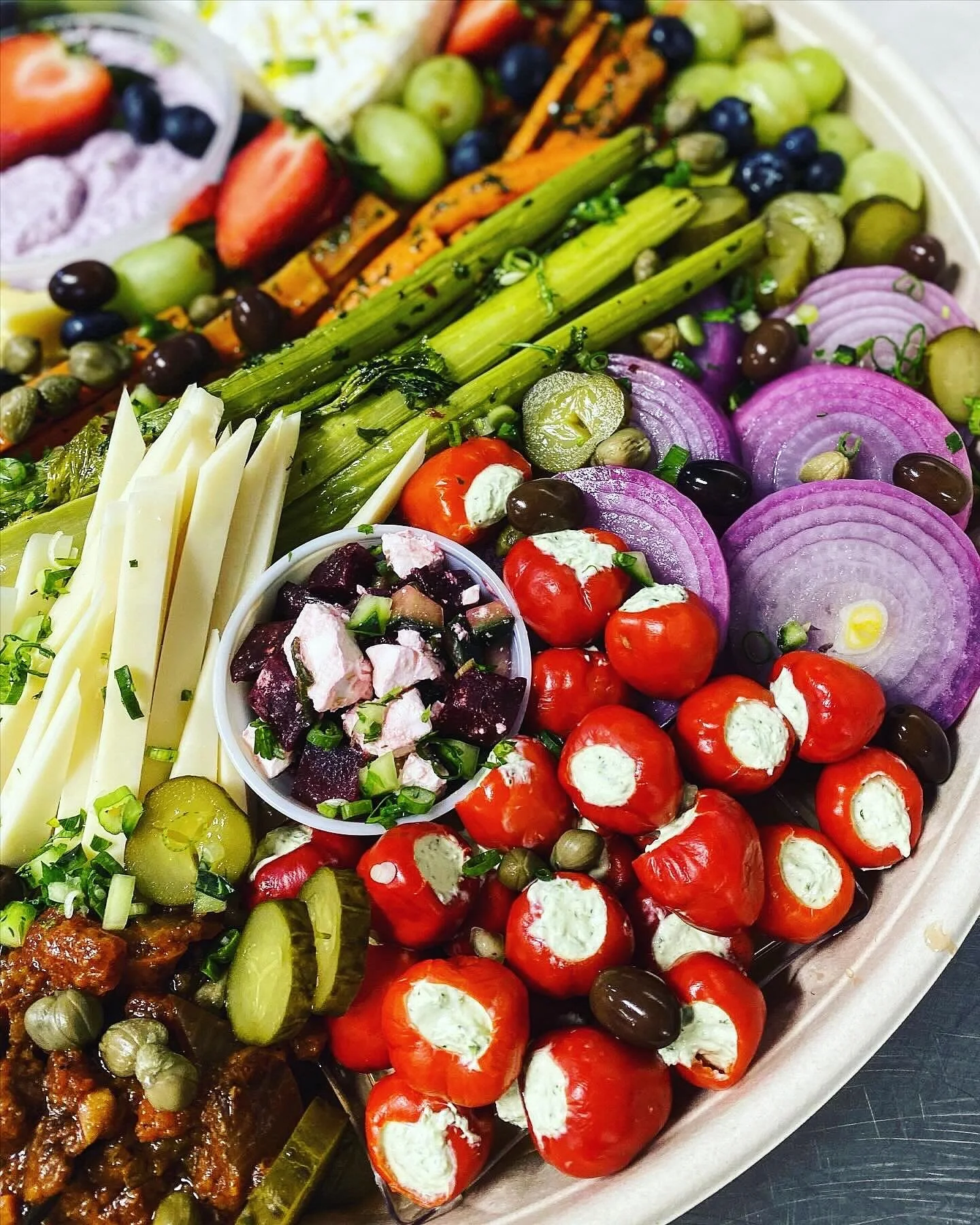 Holiday Boards Are Here!! 

Enhance Any Gathering, Pot Luck, Dining Table, Kitchen Counter, or Coffee Table This Season. These Boards Are The Party For Every Occasion. 

Order At The Link In Our Bio!

#mezetable #holidays #chicagofood