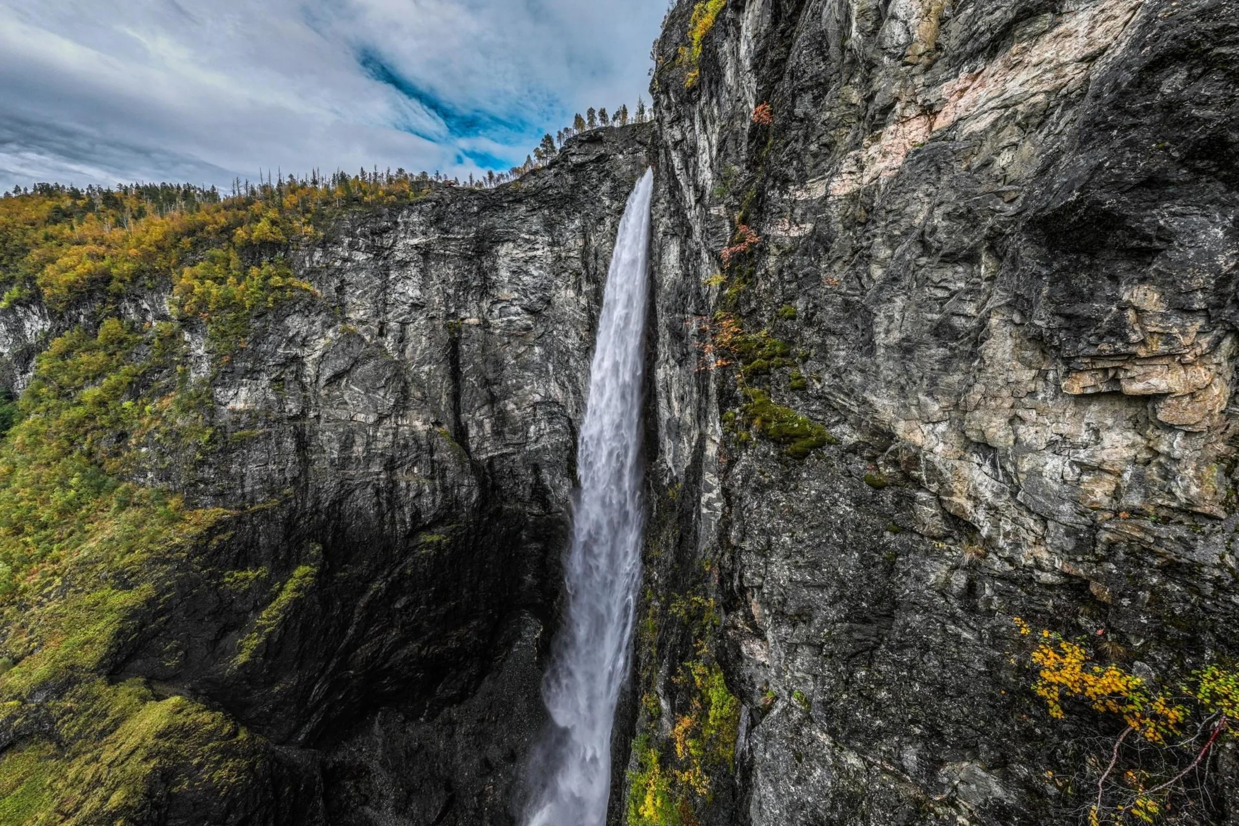 Vettisfossen_foto_Havard_Nesbo_1291259225.jpg