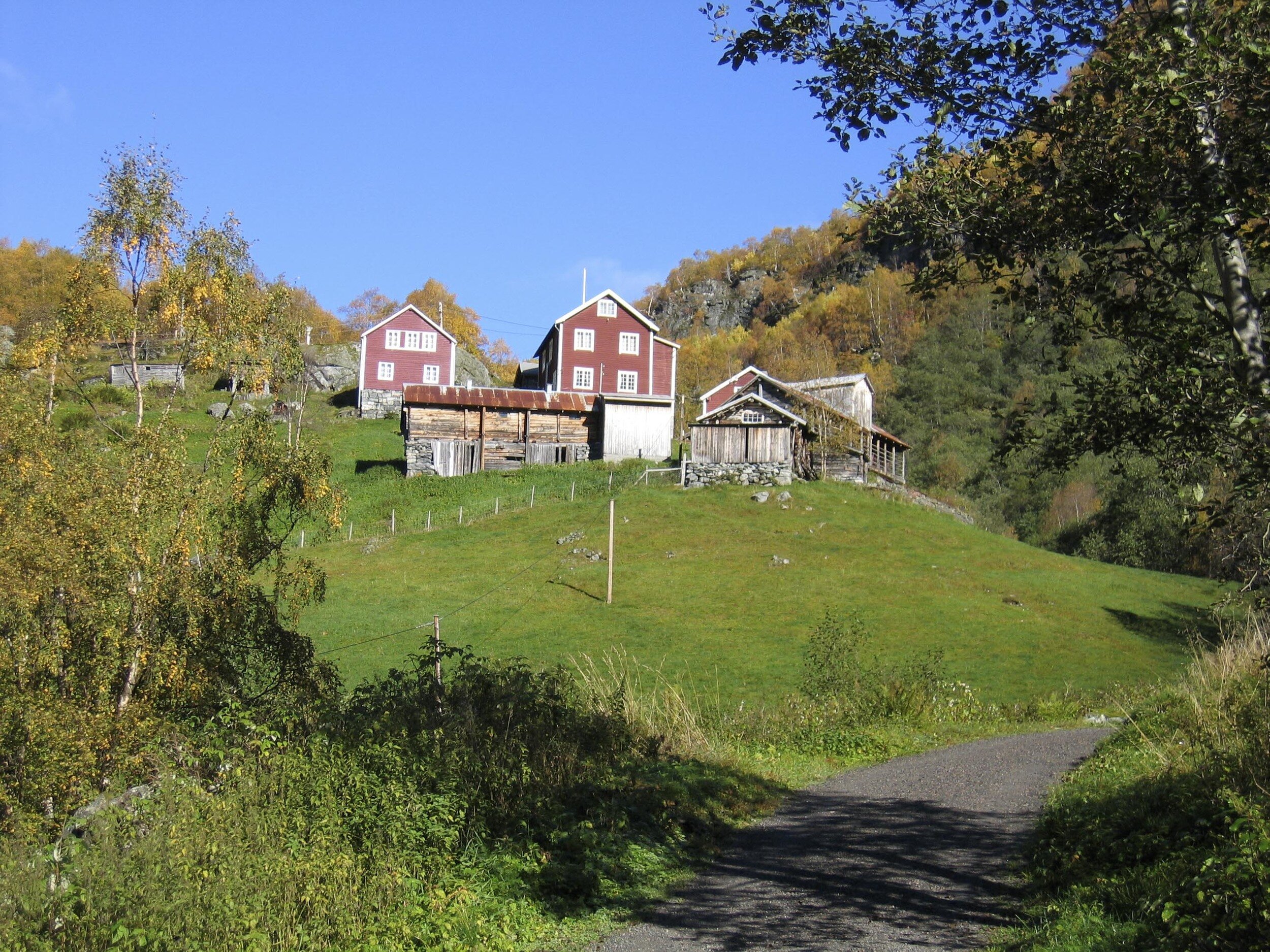 Vetti Gard og Turiststasjon- 2.jpg