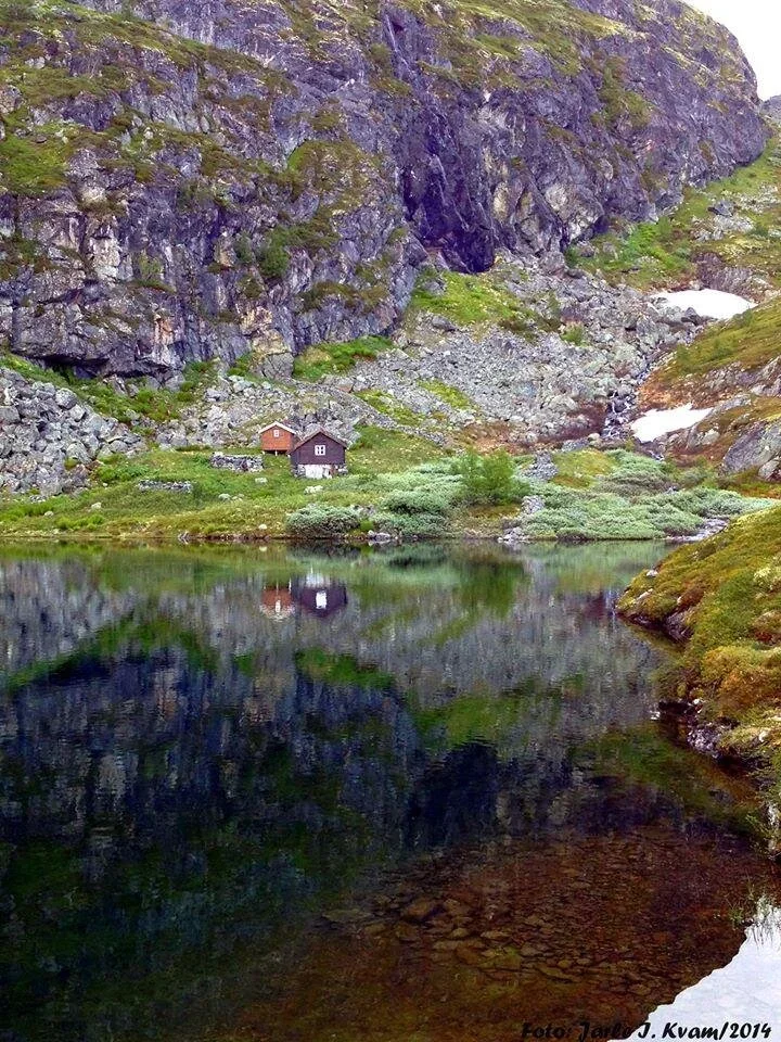 Fishing and hunting lodges in Årdal
