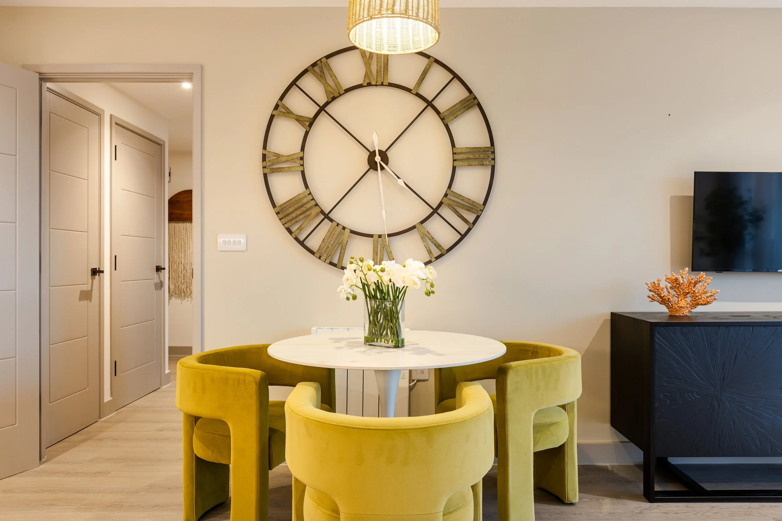 Vespasian Show Flat 08.01.24-5323.jpg