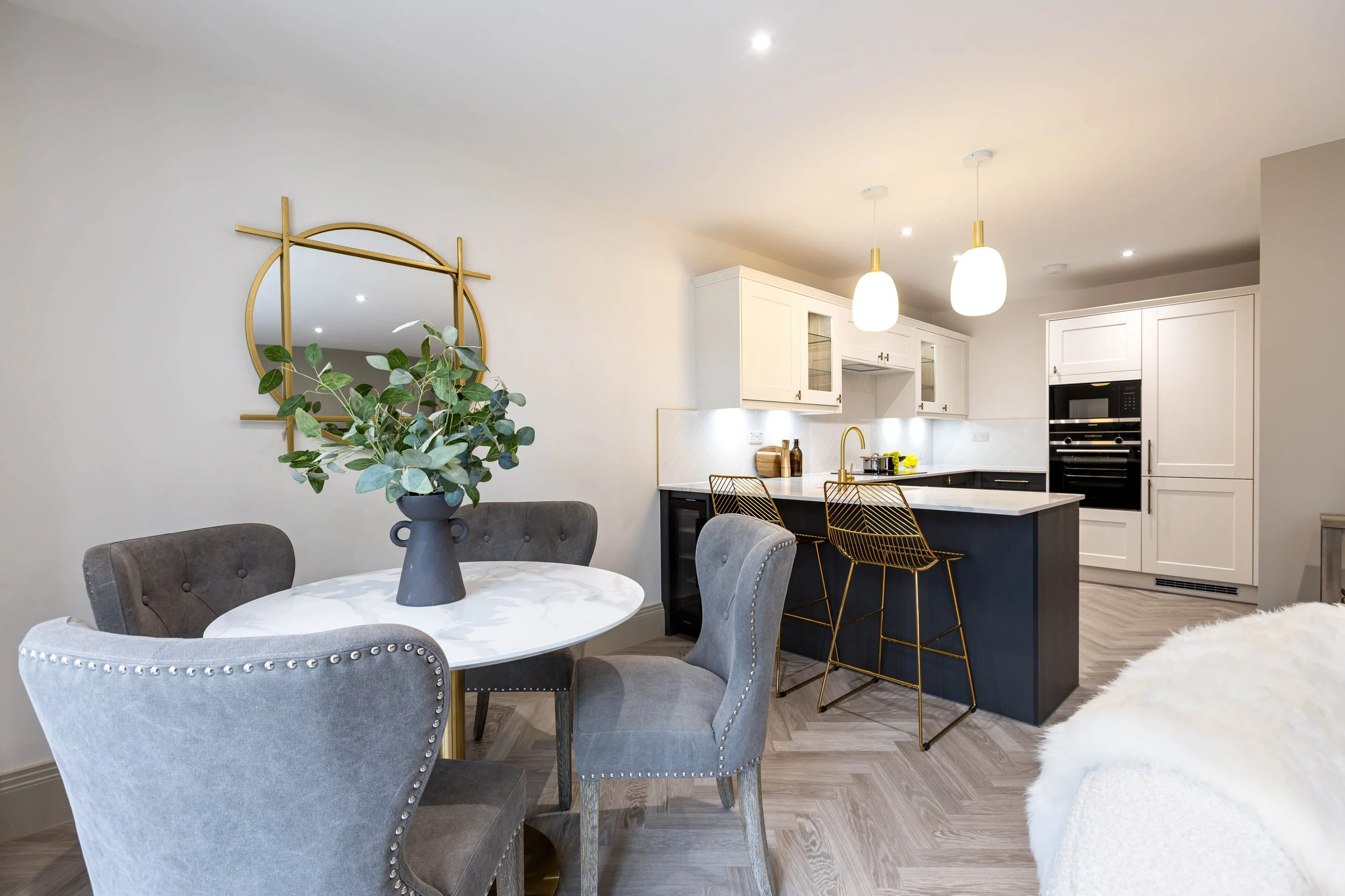 Bordeaux, Chewton Farm Rd 10.10.23-2014.jpg