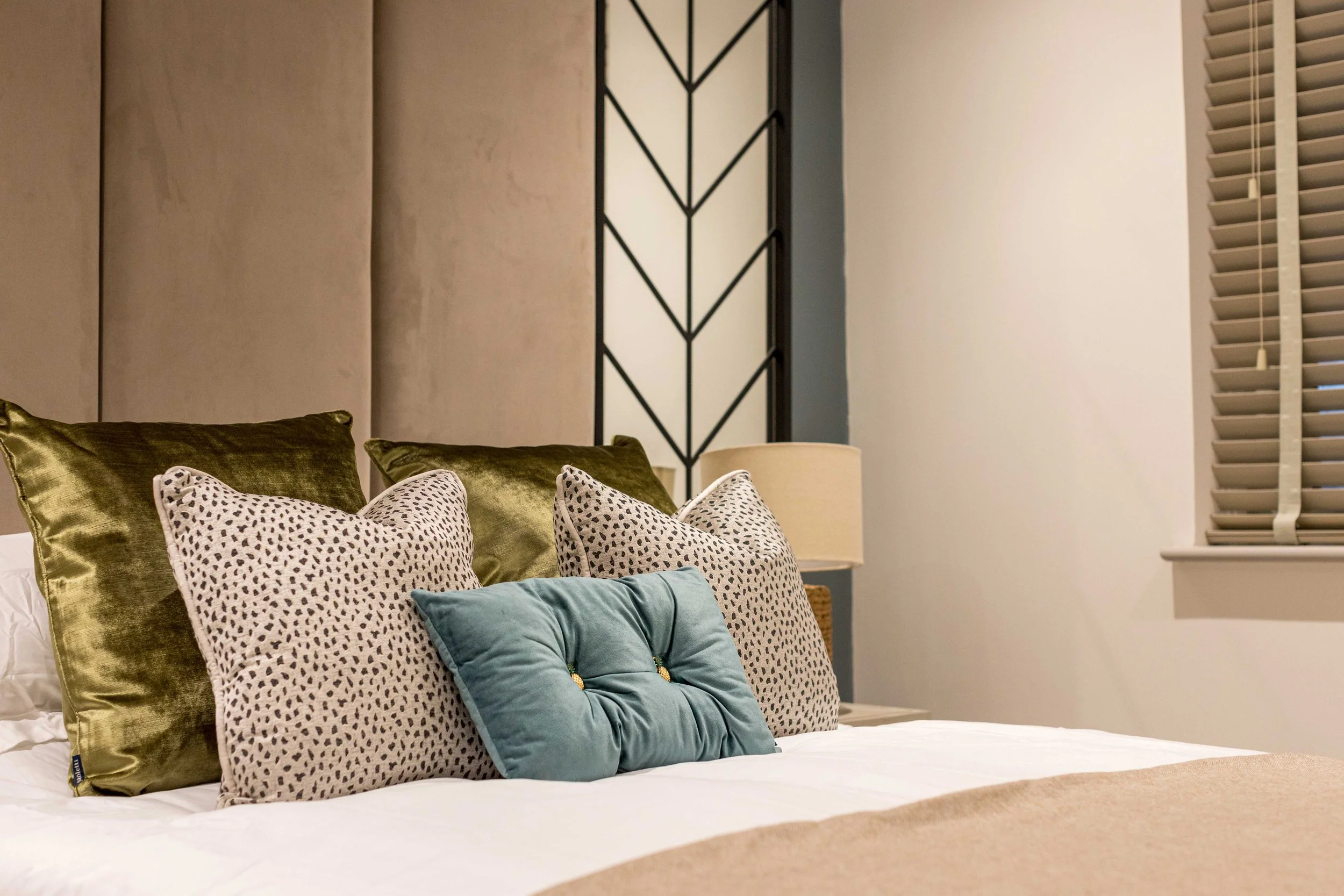 Vespasian, Poole 29.11.22-4254.jpg