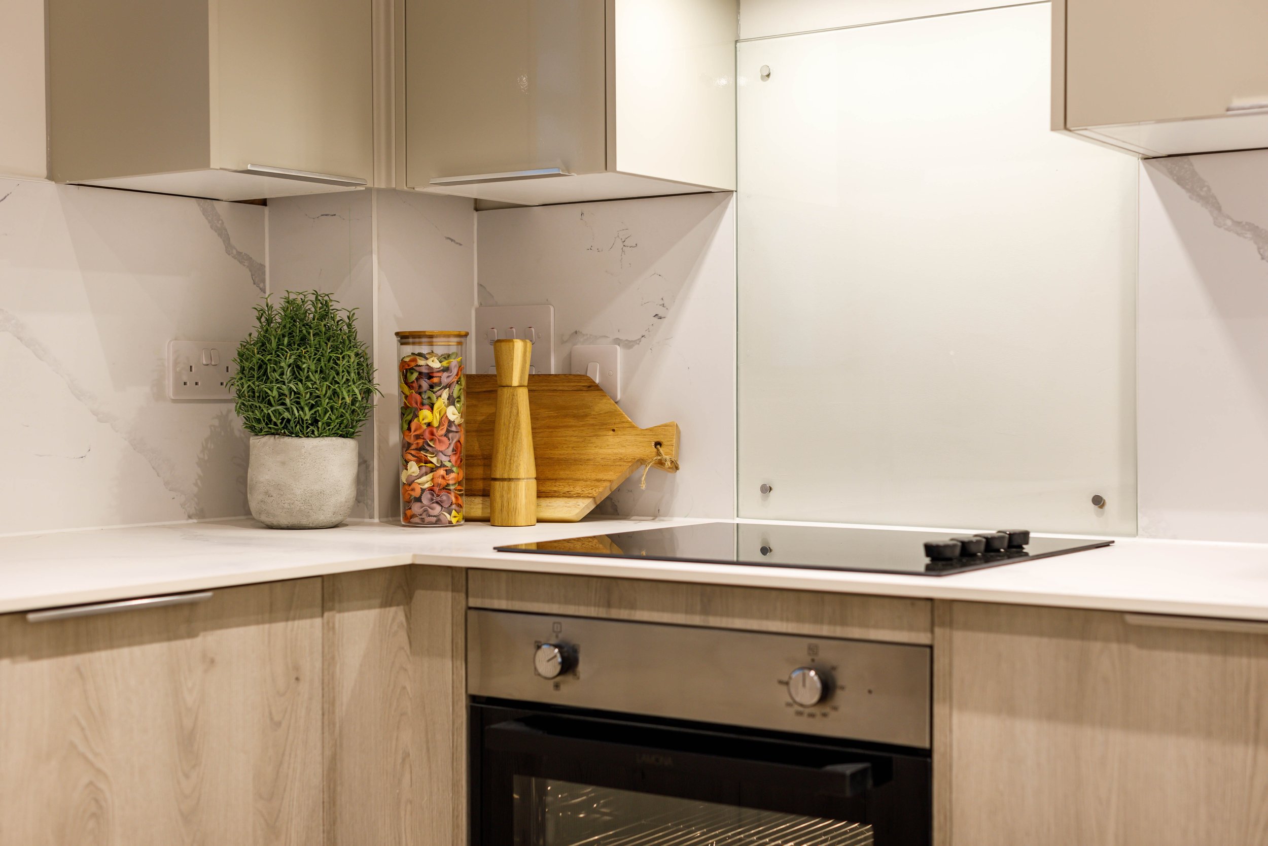 Vespasian, Poole 29.11.22-4366.jpg