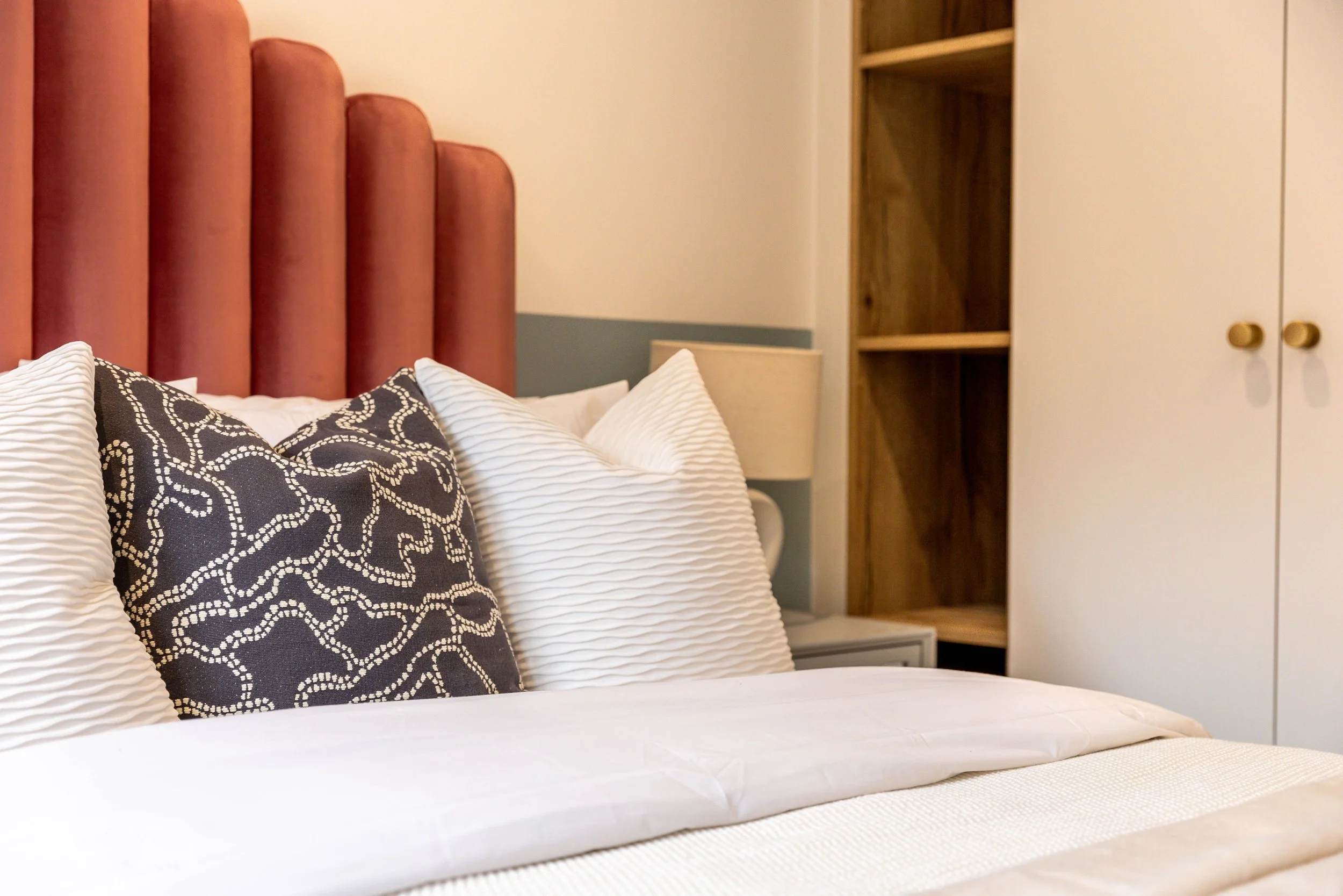 Bordeaux, Chewton Farm Rd 10.10.23-2052.jpg