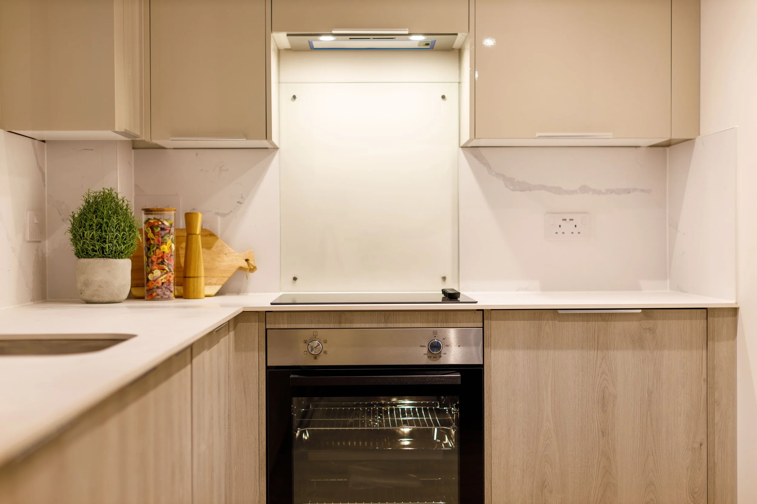 Vespasian, Poole 29.11.22-4355.jpg