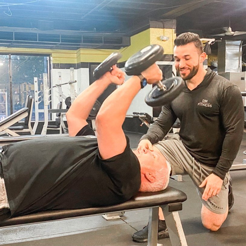 Happy 2022! A new year is a great time for a fresh mindset and creating new habits. We are excited to work with you this year on your health and fitness goals. Call or text us at 615.275.9217 to set up your free consultation. Make 2022 your best yet!