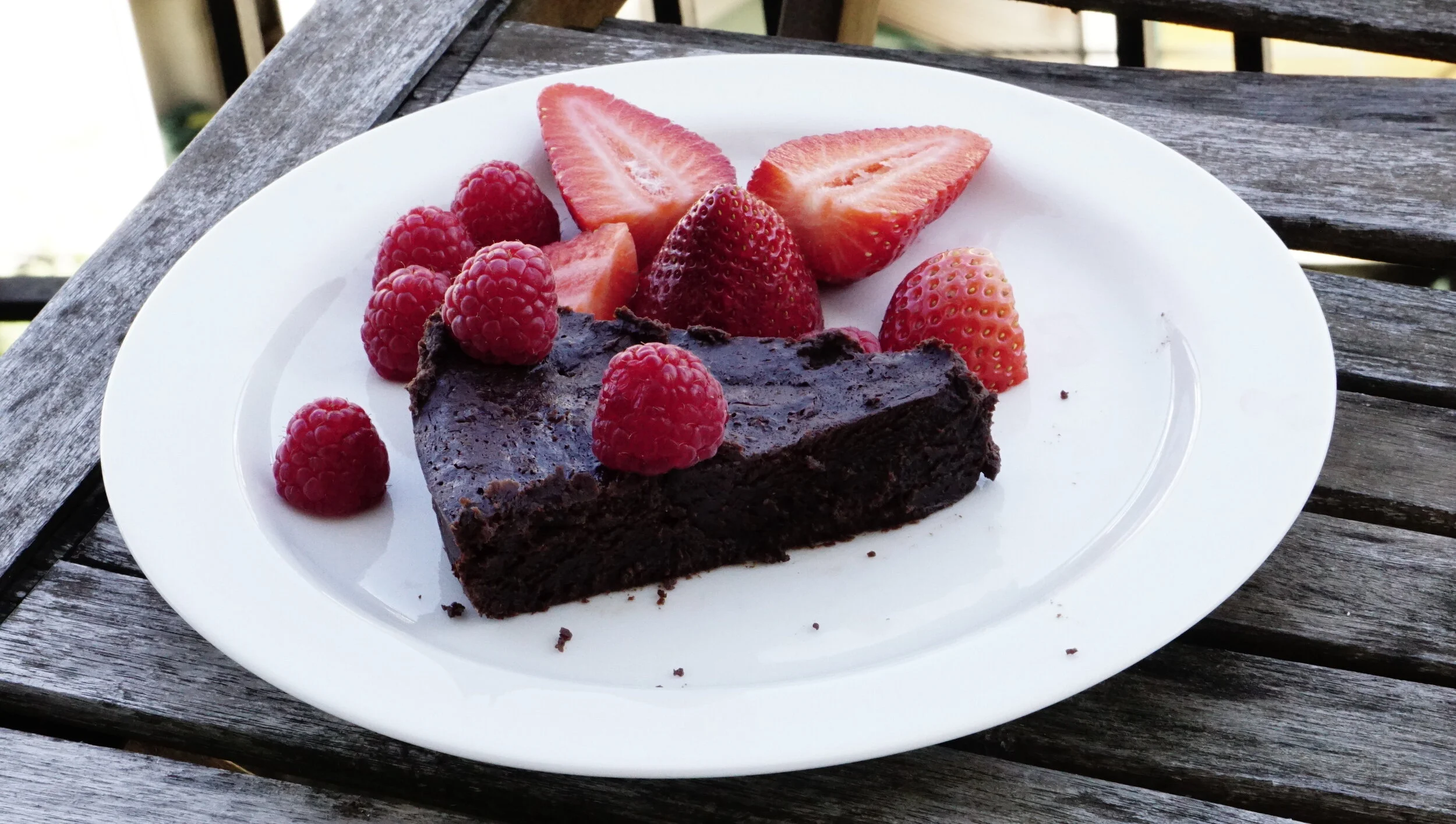 Le Vrai Moelleux Au Chocolat Anti Inflammatoire 5 Ingredients Sans Gluten Sans Lactose Sans Sucres Raffines Option Vegan Sask And The Cities