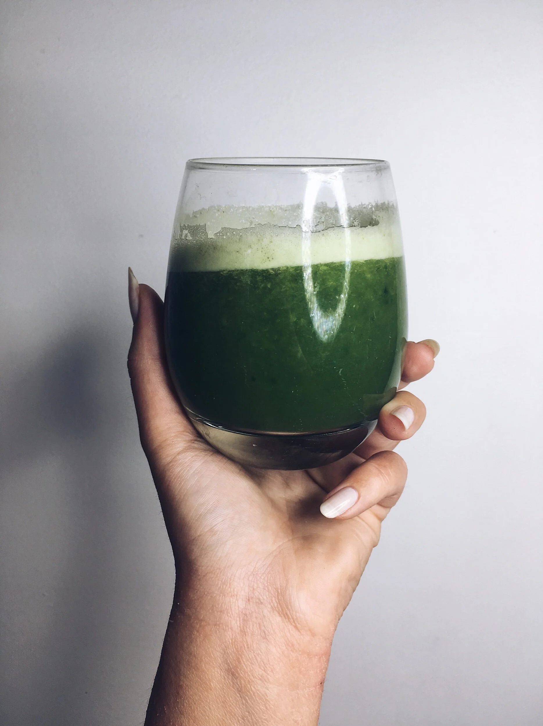 Je teste la cure de jus de céleri pour l’eczéma: pourquoi et comment?