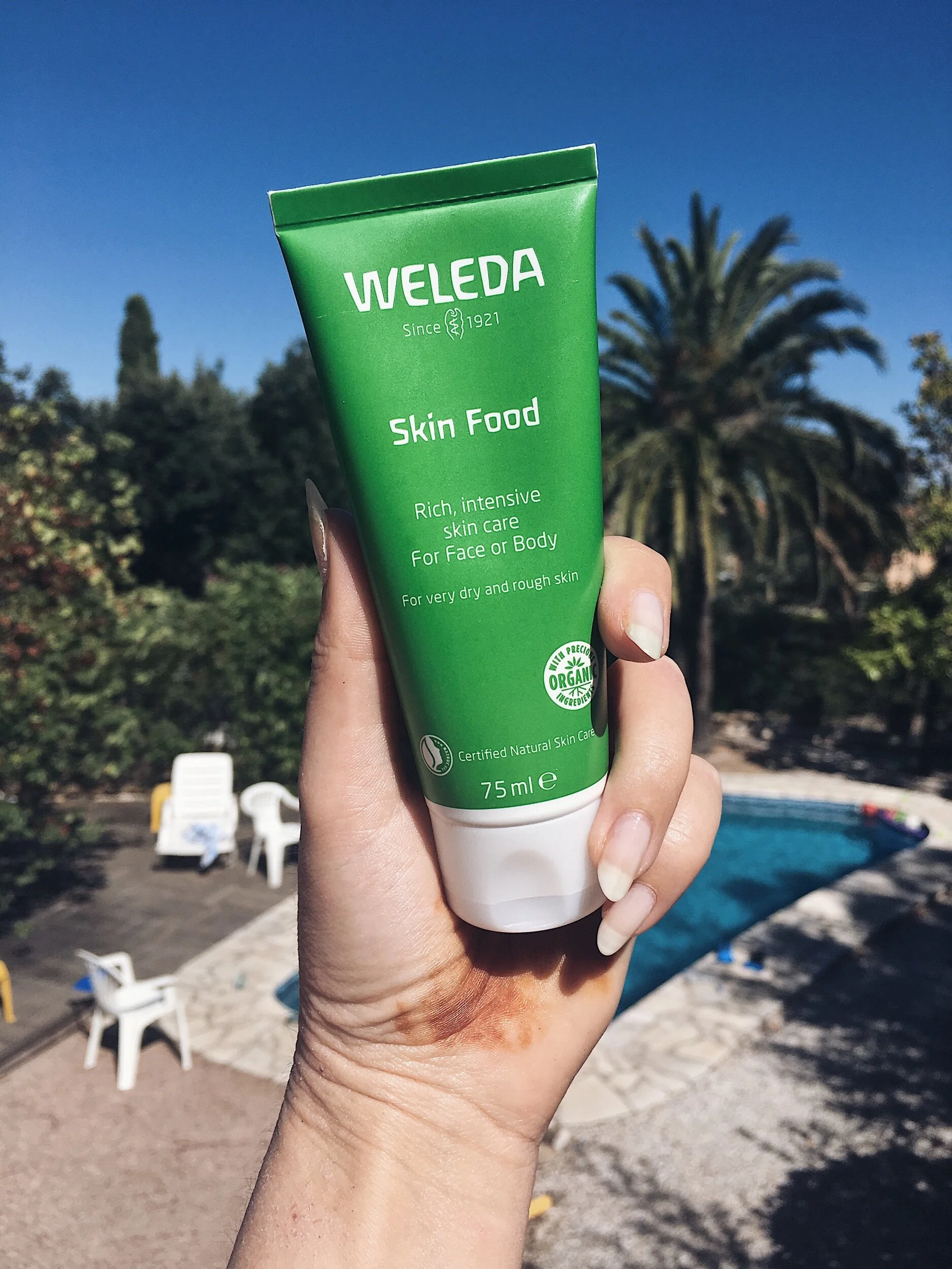 Review #5: Skin Food de Weleda, ou la star des crèmes multi-usages