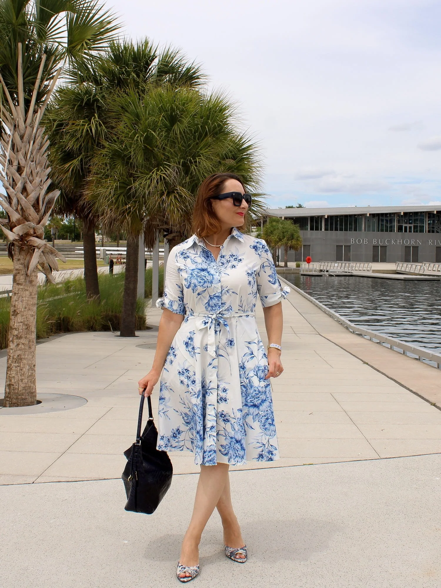 sapphire blue mother of the bride dresses Fitted Scoop 3/4 Sleeves Two Tone Lace Applique Floral Mother of the Bride Dress QM3364 US2 / Ink Blue