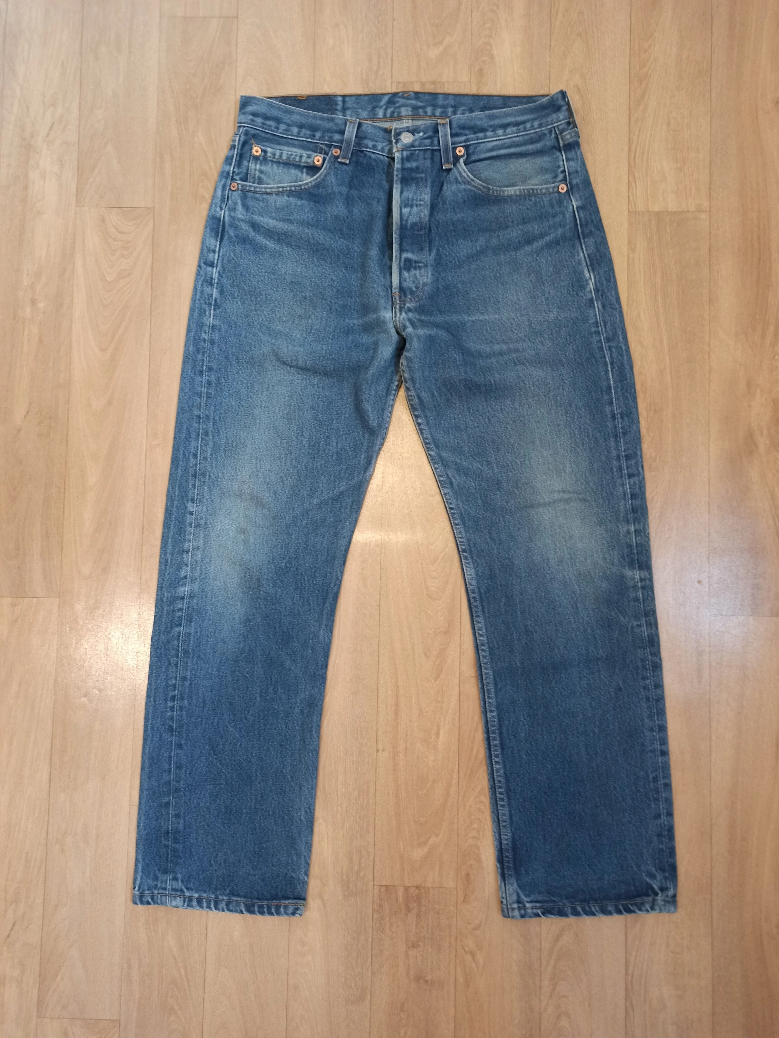 90's Levi's 501xx Dark Washed \