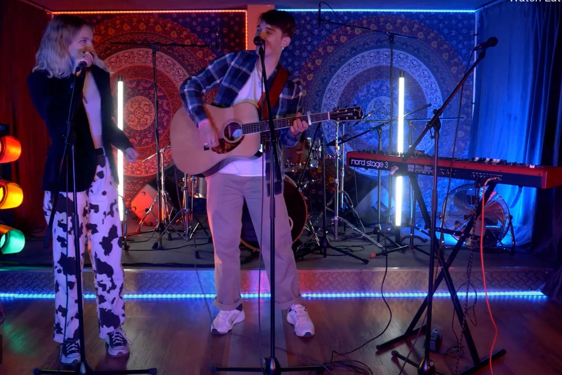 gig | HOTVOX RISING for War Child UK