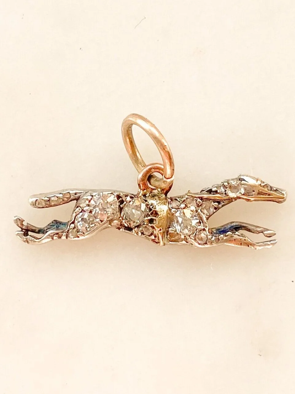 7DE3A324-4E30-4E44-86F4-0C8F0DF8F54C