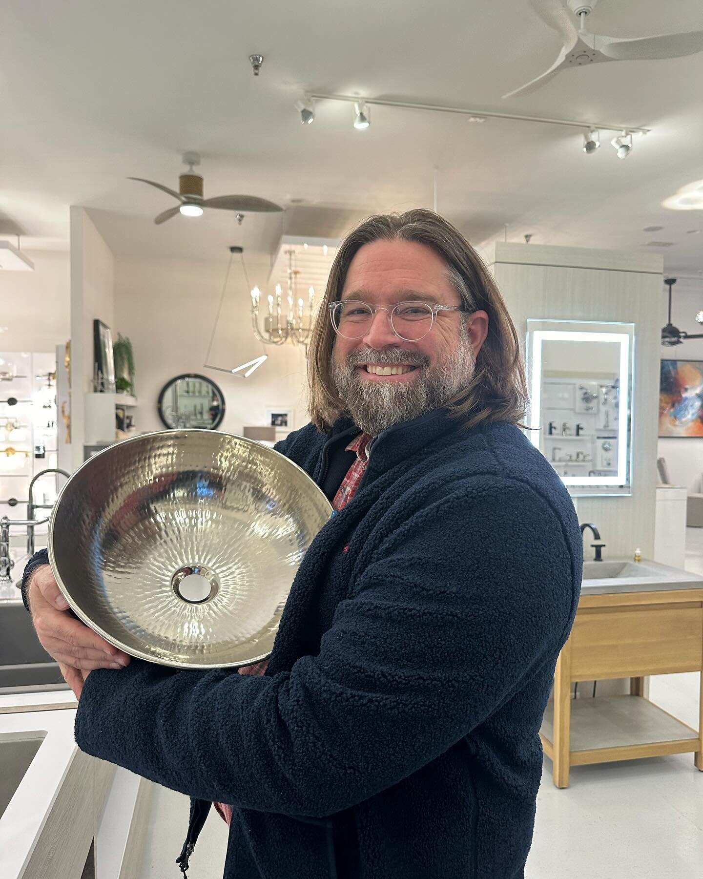 If only every client loved their sink like Steve loves this sink!! I have working with Steve and Kelli since August 2022 and we are this close to wrapping up!  Every selection was met with lots of laughs! Last week sun up to sun down we picked furnit