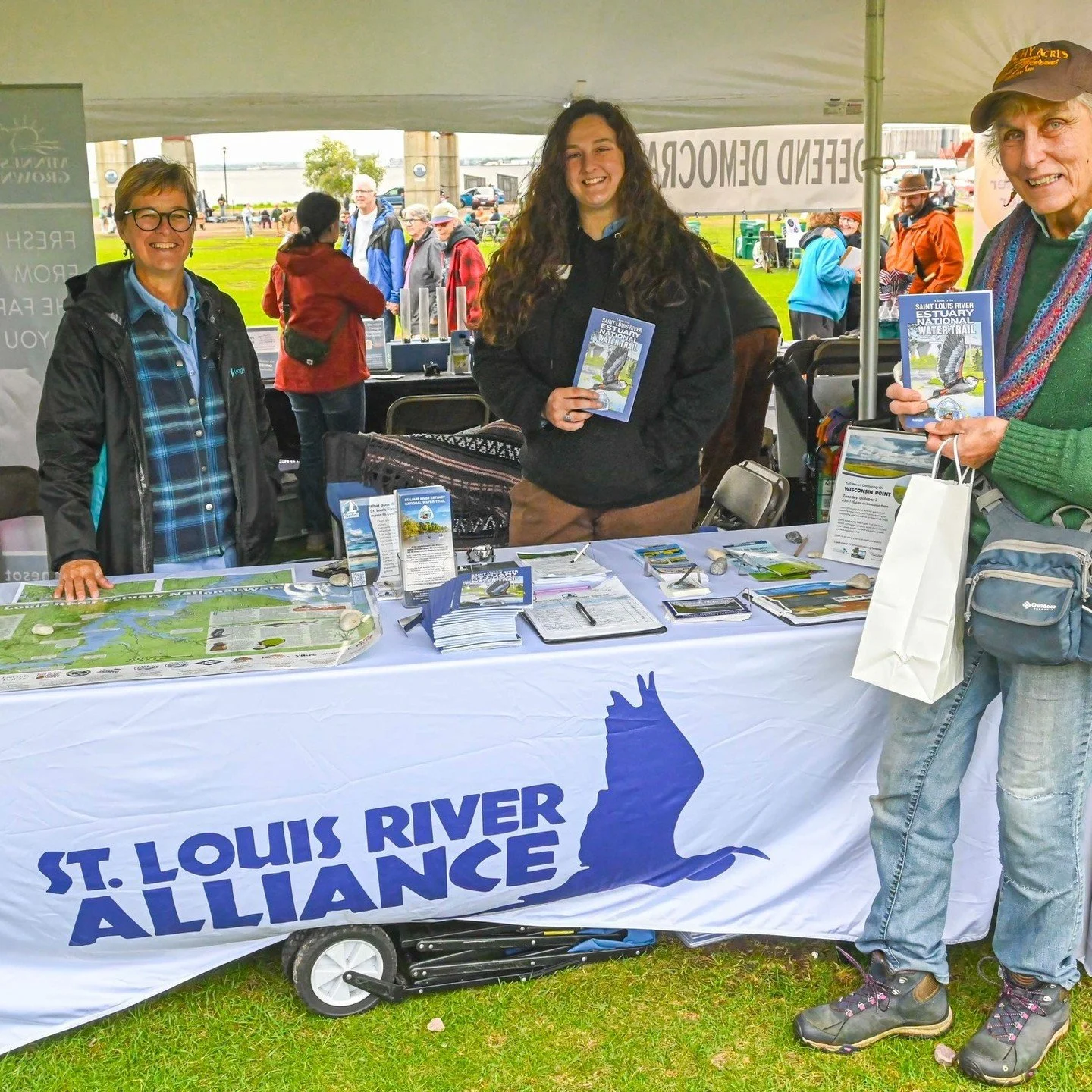Twin Cities friends&mdash;we&rsquo;re coming your way!
Join the St. Louis River Alliance at REI in Bloomington this Saturday, April 18 from 11:00 a.m.&ndash;3:00 p.m. to learn more all about the St. Louis River Estuary National Water Trail&mdash;a wo