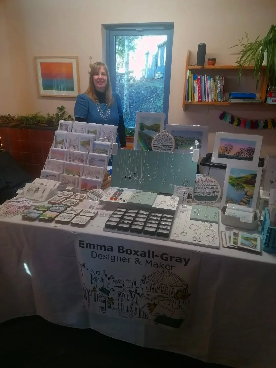 2025

Another year learning as an artist, constantly growing and trying new things. 

Greatful for the opportunities 2025 has brought, taking part in exhibitions, gallery pop-ups, new markets, new stockists and continuing to work with existing stocki