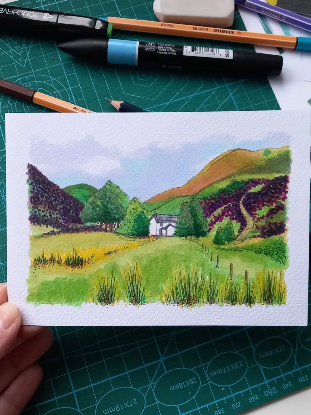 2025 MONTHLY HIGHLIGHTS 

As the year goes by so quickly, sometimes it's good to have a wee look back. A reminder of some of the things I did manage to achieve when it felt like I was going backwards 🤭 ✨️

1.  Got back into drawing
2. @leith_makers 